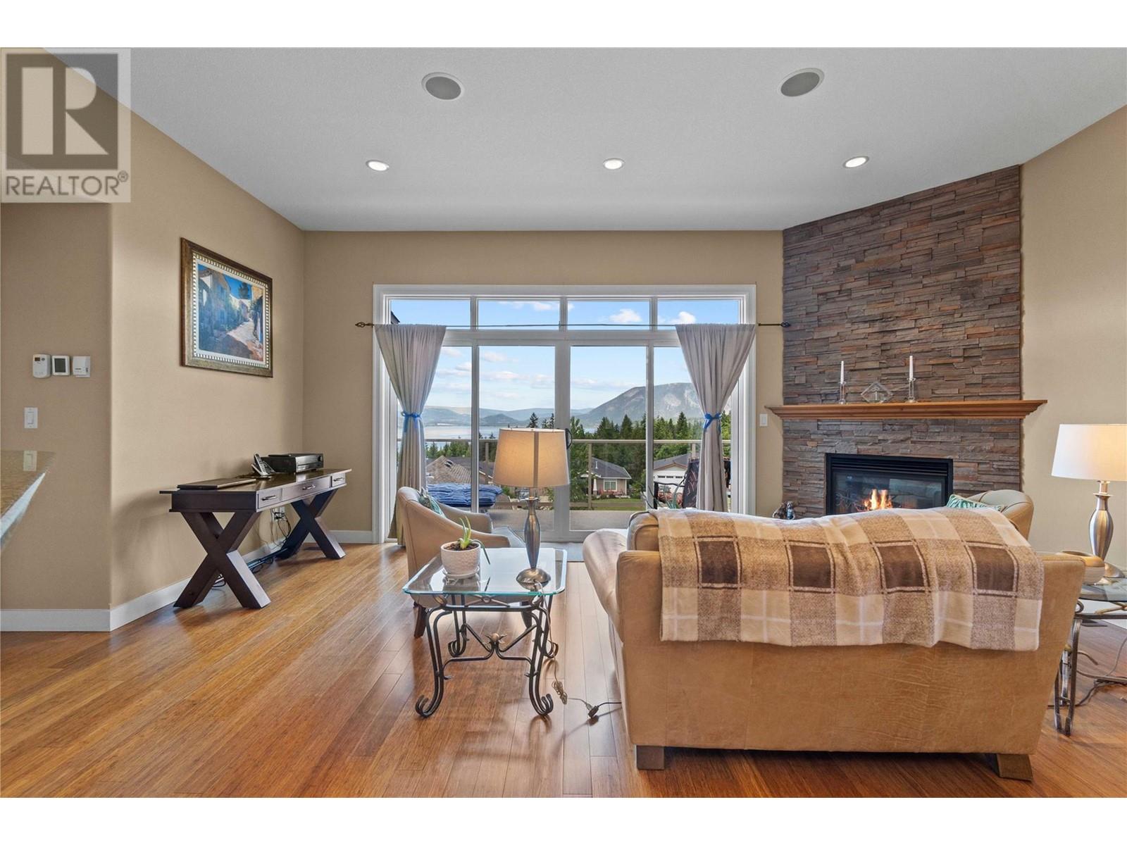 1431 Auto Road Se Unit# 4, Salmon Arm, British Columbia  V1E 0C1 - Photo 9 - 10349420