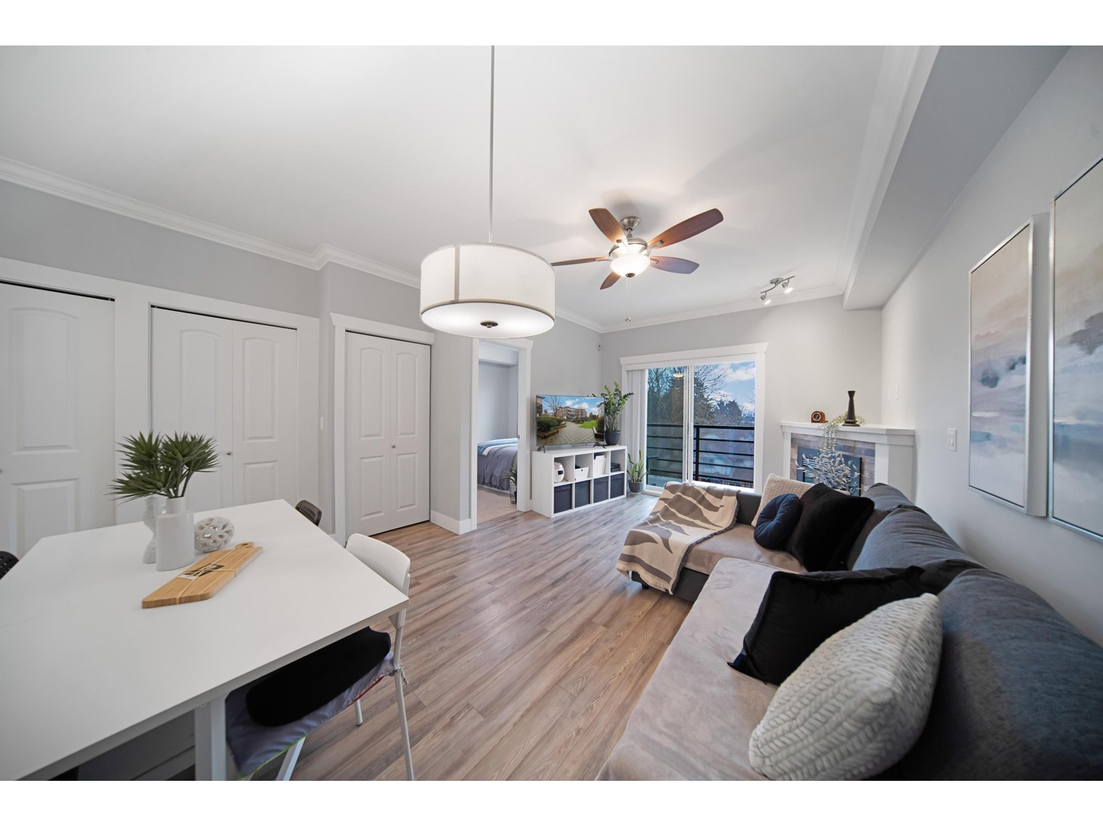 403 8183 121a Street, Surrey, British Columbia  V3W 1S7 - Photo 5 - R2981565