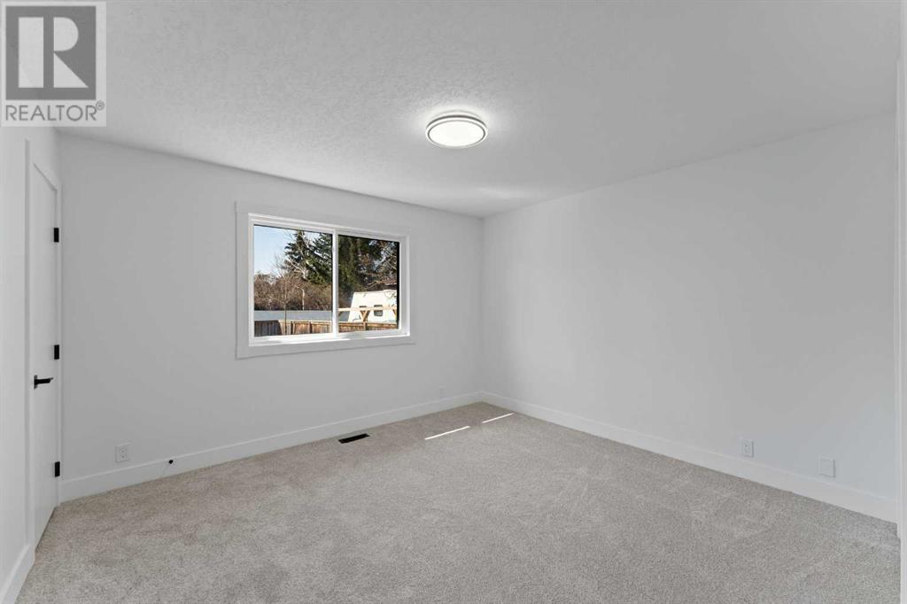 423 Pinewind Road Ne, Calgary, Alberta  T1Y 2M8 - Photo 26 - A2215122