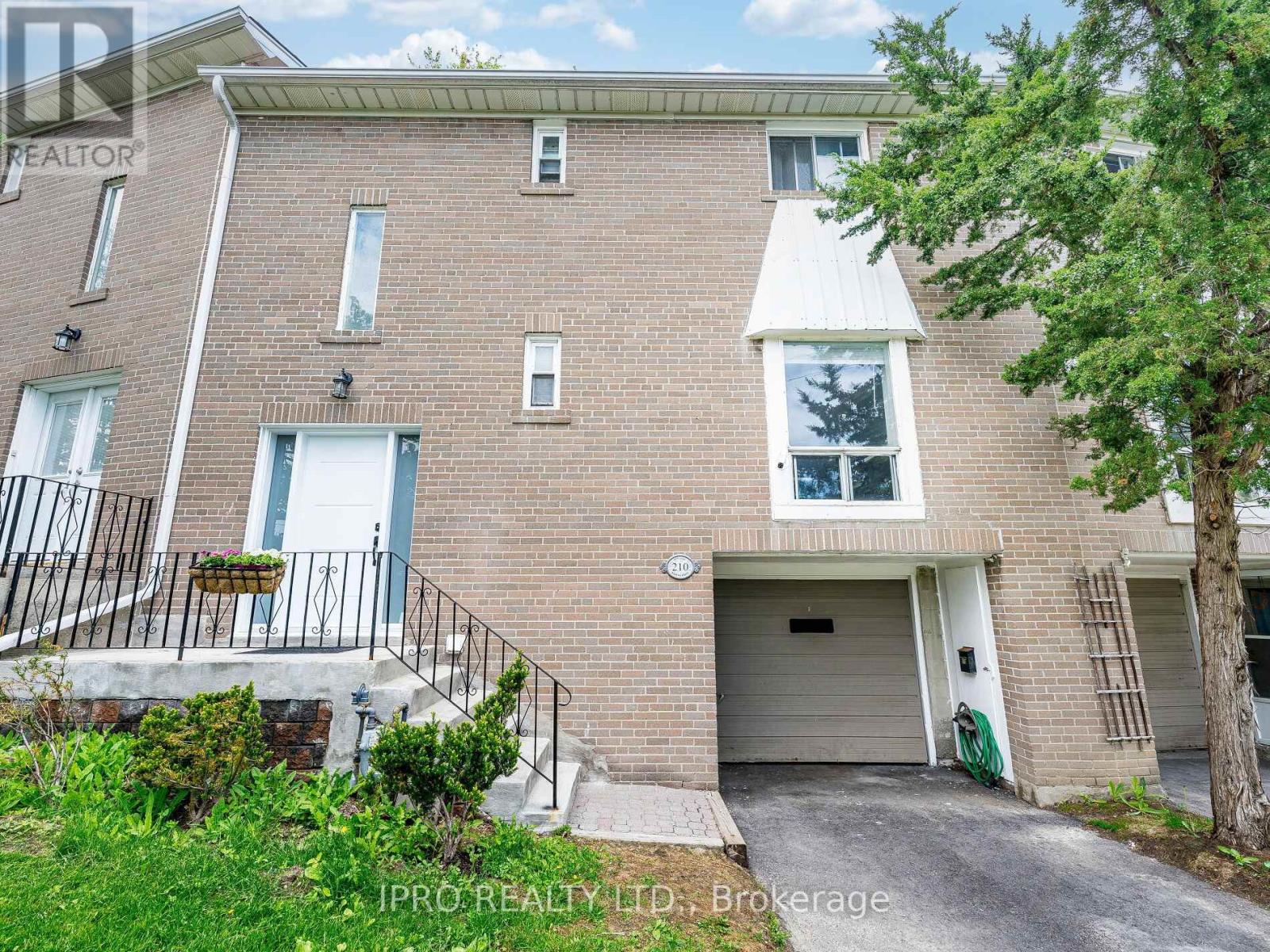 210 - 55 RAMEAU DRIVE, Toronto, Ontario