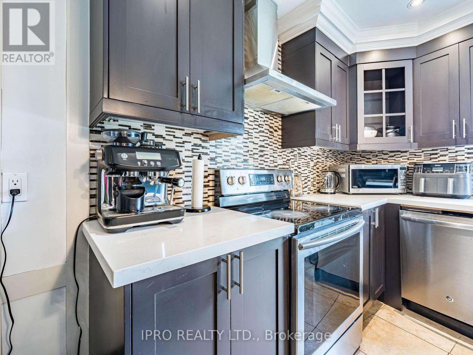 210 - 55 Rameau Drive, Toronto (Hillcrest Village), Ontario  M2H 1T6 - Photo 11 - C12174645