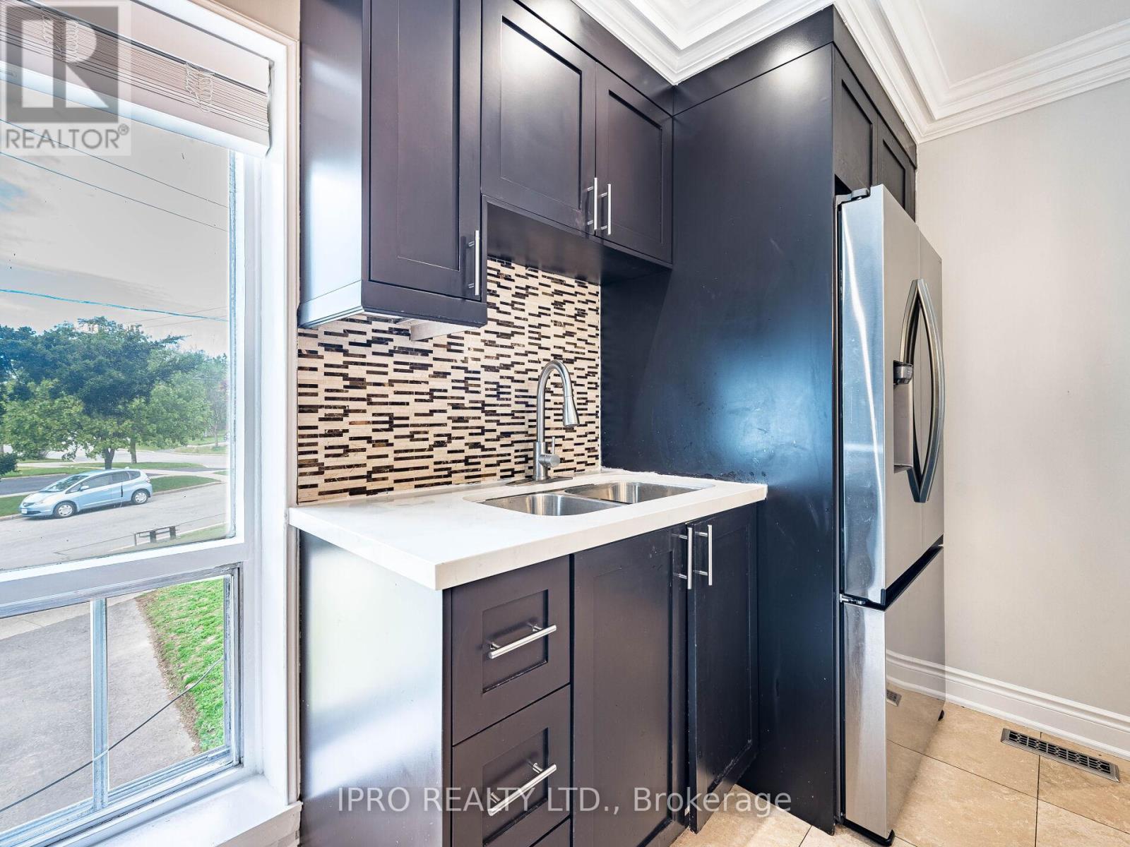 210 - 55 Rameau Drive, Toronto, Ontario  M2H 1T6 - Photo 15 - C12174645