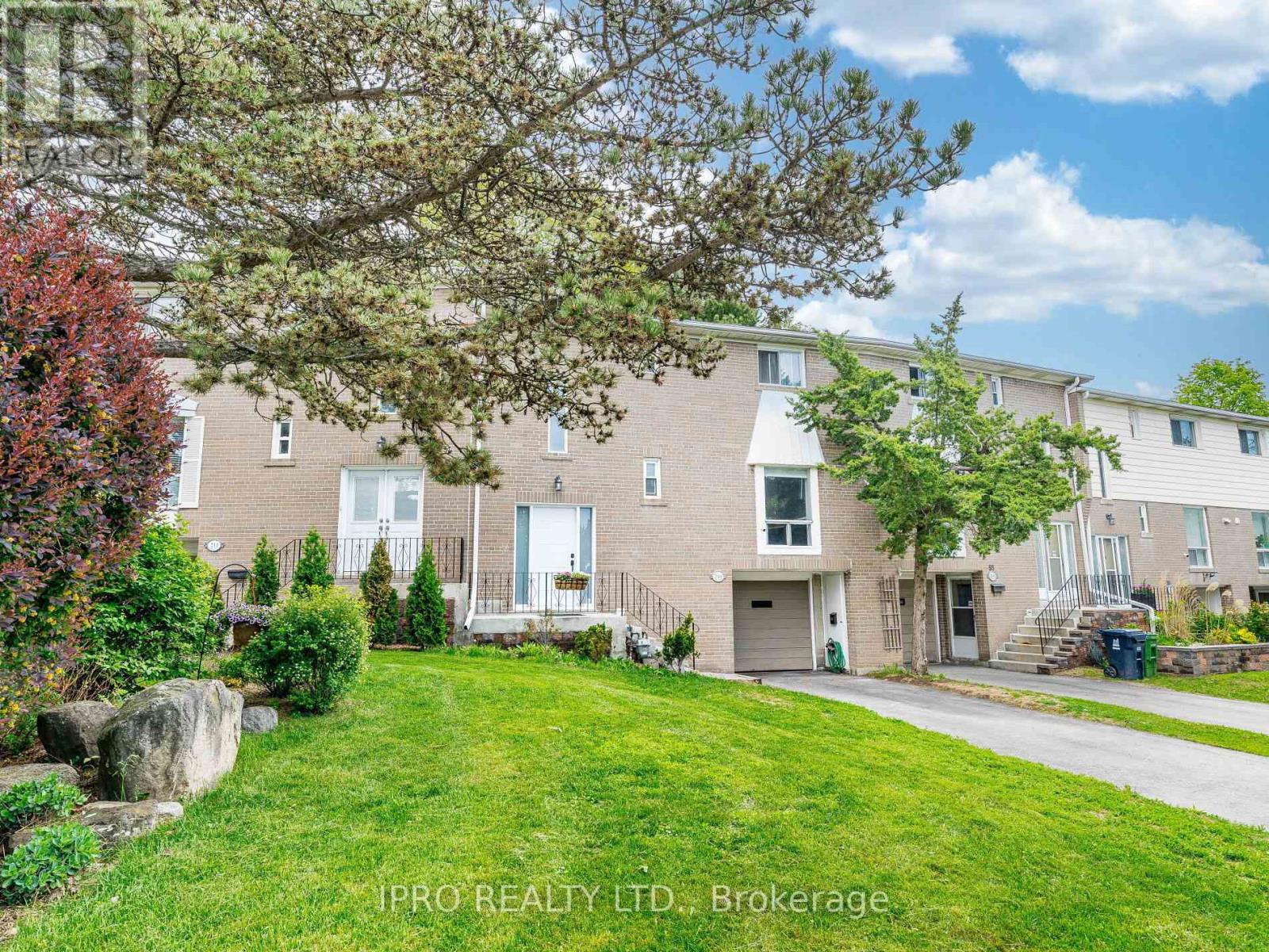 210 - 55 Rameau Drive, Toronto (Hillcrest Village), Ontario  M2H 1T6 - Photo 3 - C12174645