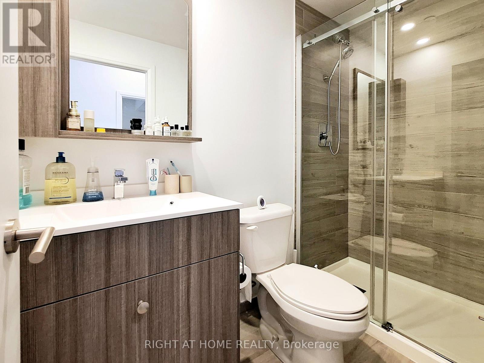 1107 - 75 Canterbury Place, Toronto, Ontario  M2N 0L2 - Photo 9 - C12174663