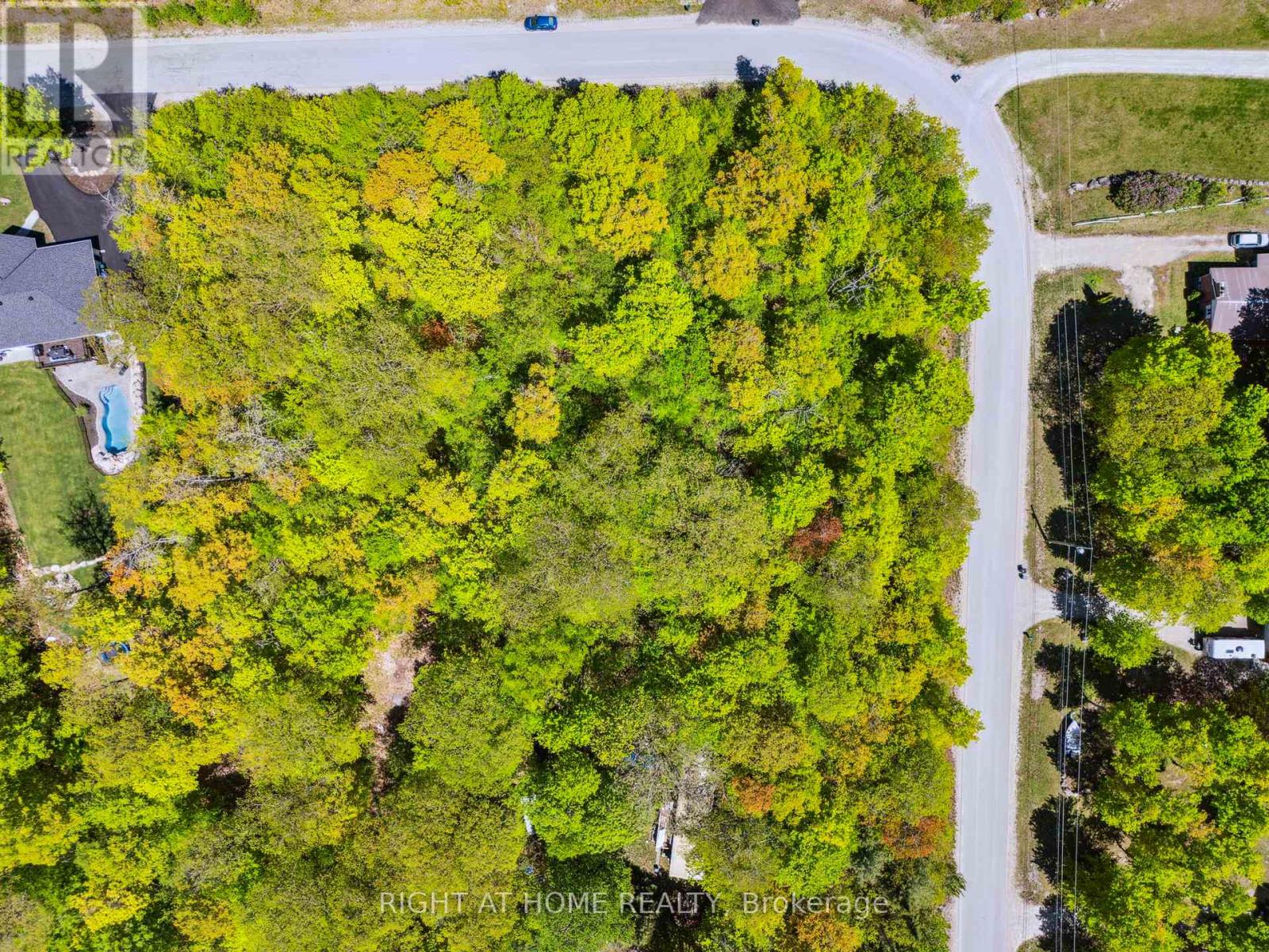 26 Meadows Avenue, Tay, Ontario  L0K 2C0 - Photo 8 - S11962390