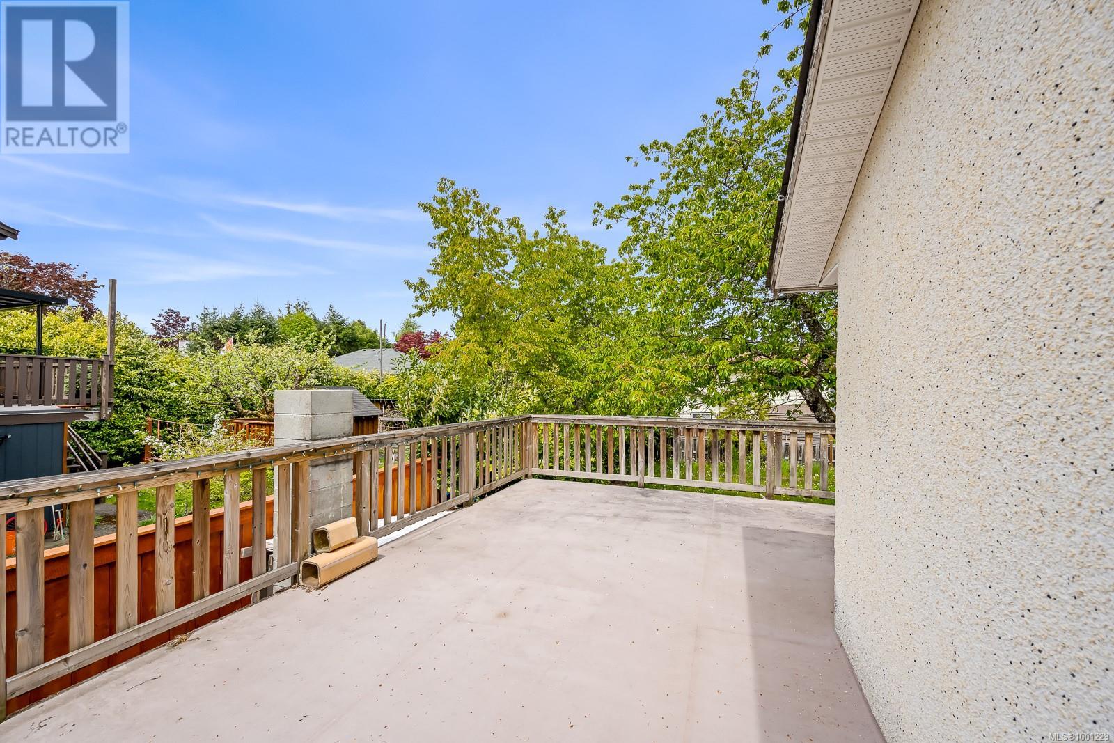 2602 Windermere Ave, Cumberland, British Columbia  V0R 1S0 - Photo 3 - 1001229