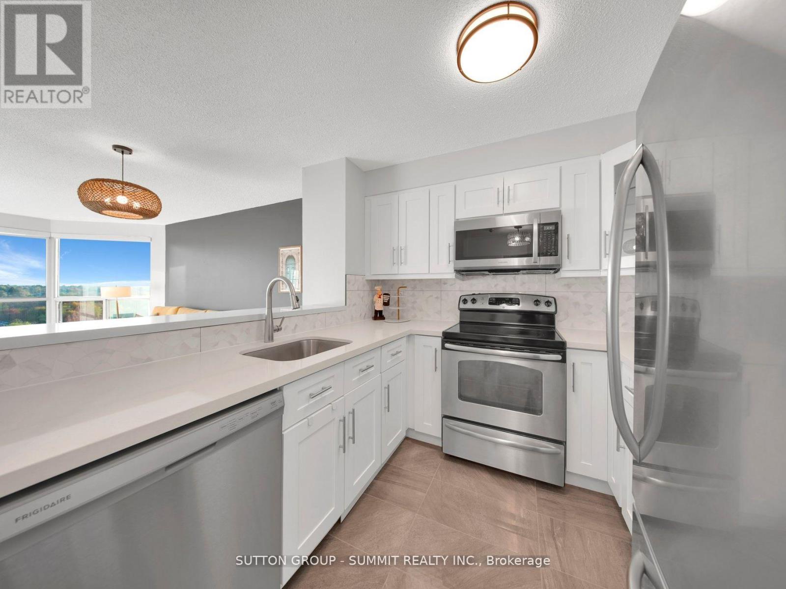 1208 - 2155 Burnhamthorpe Road W, Mississauga, Ontario  L5L 5P4 - Photo 11 - W12174641