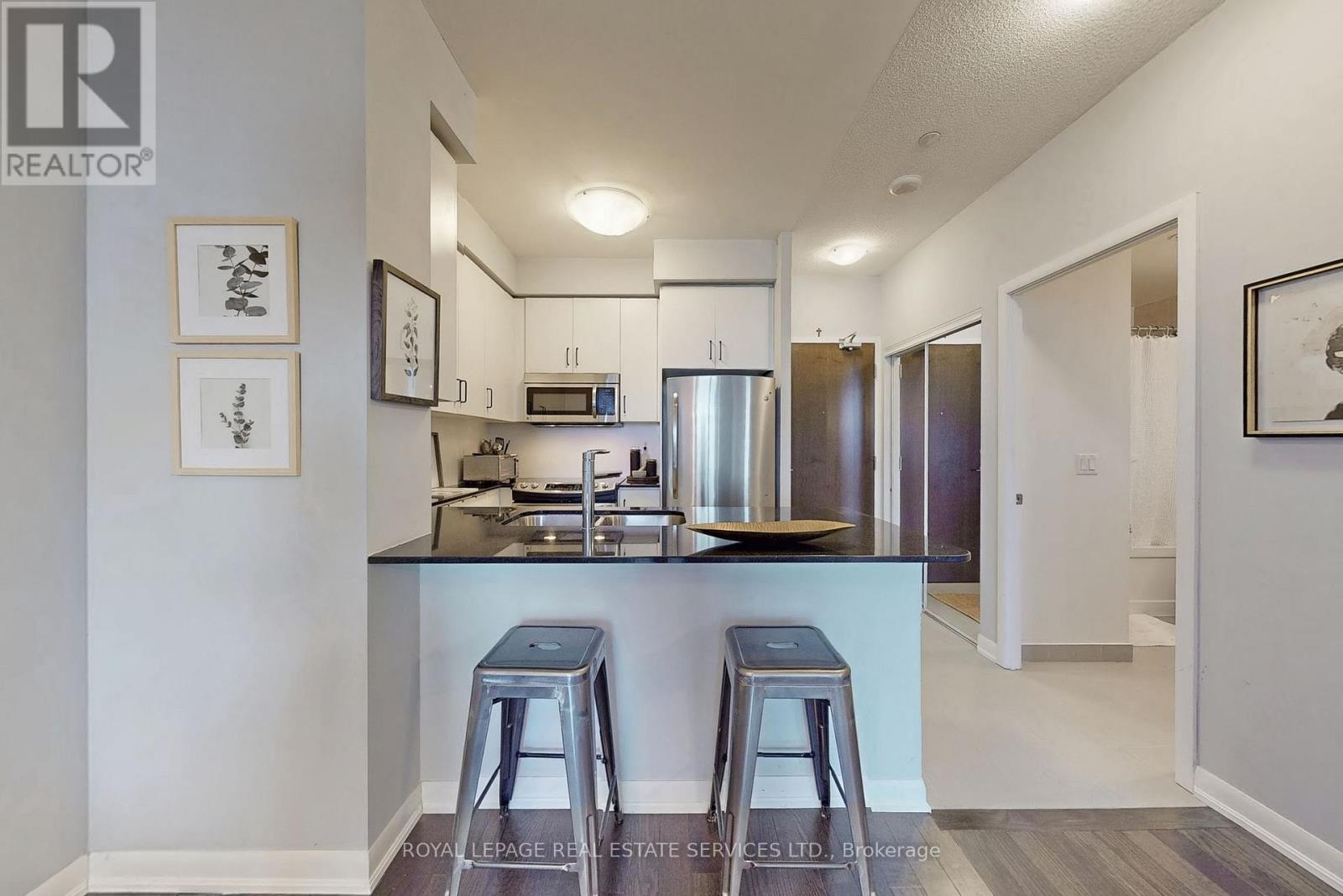 311 - 205 Sherway Gardens Road E, Toronto, Ontario  M9C 0A5 - Photo 5 - W12174650