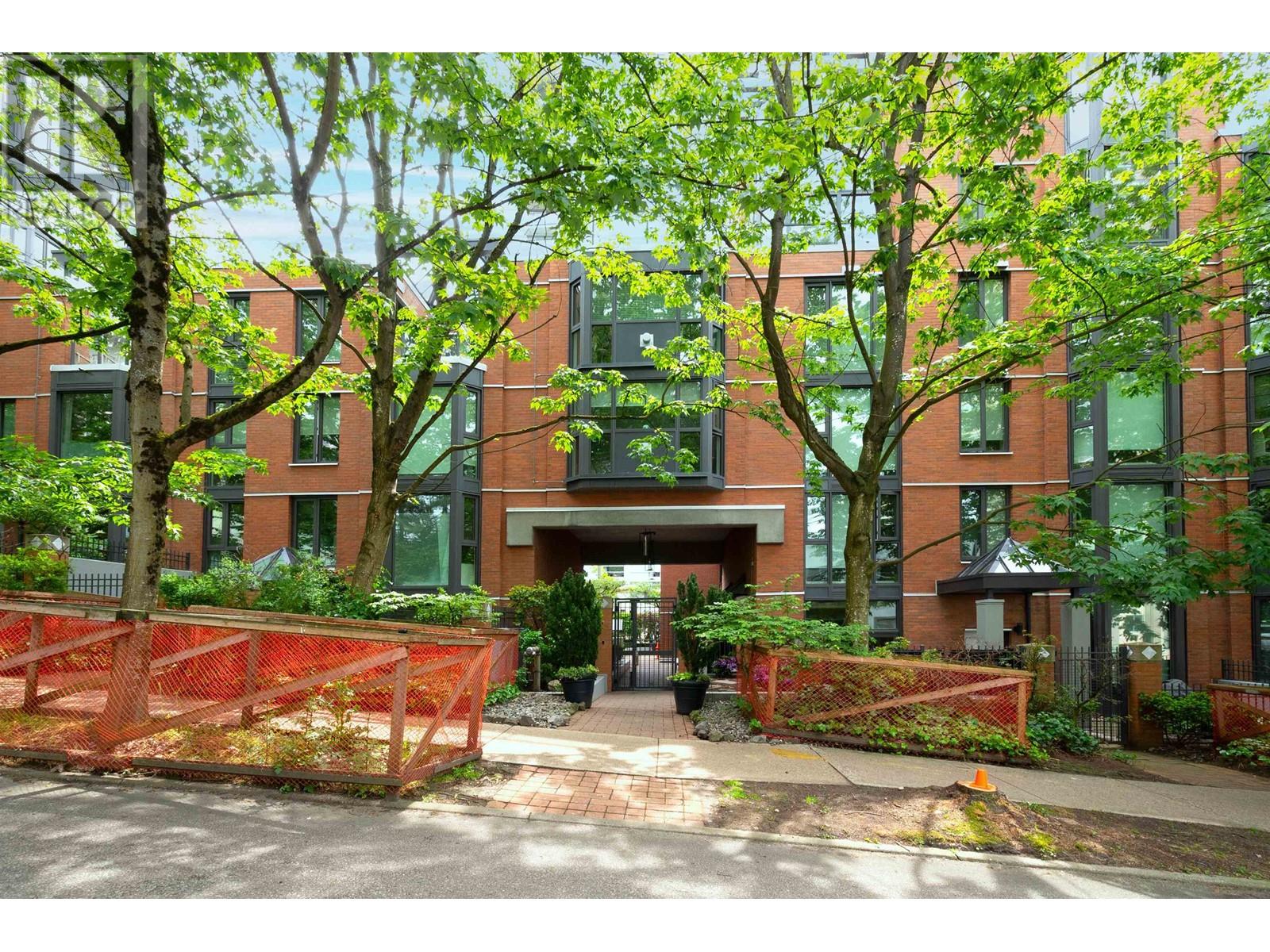 203 1488 Hornby Street, Vancouver, British Columbia  V6Z 1X3 - Photo 2 - R3007350