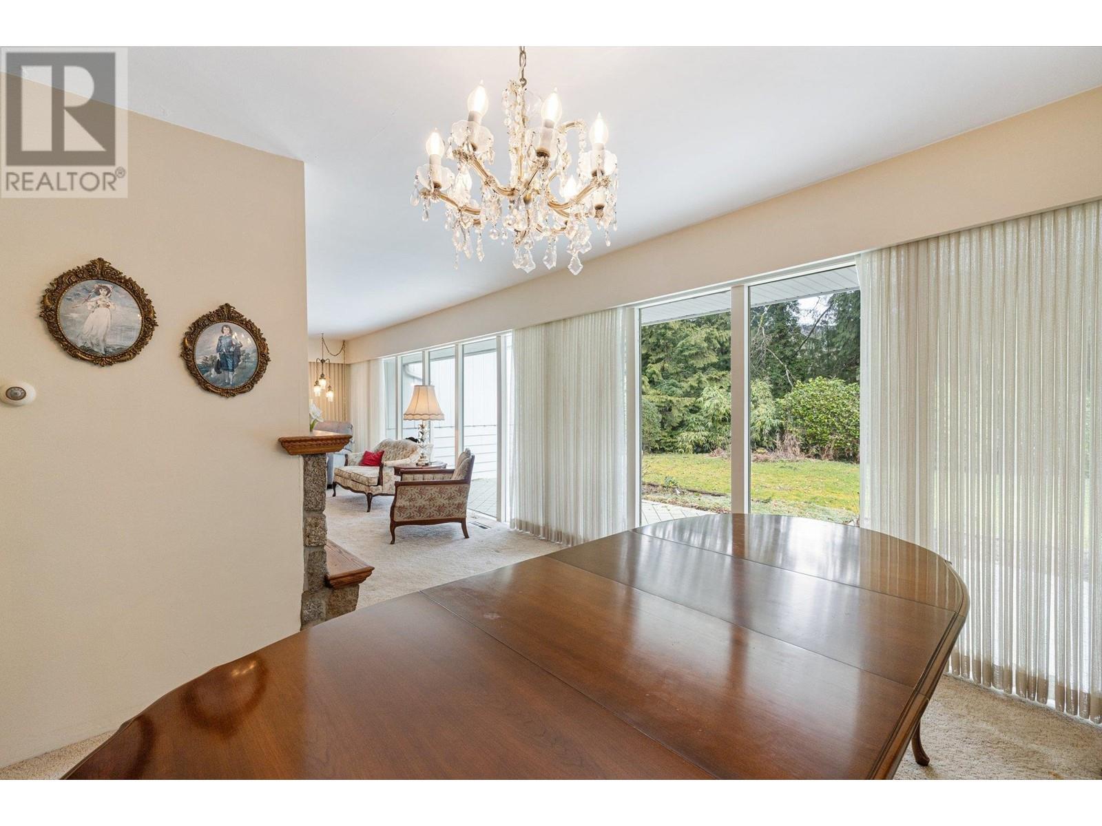 350 St James Crescent, West Vancouver, British Columbia  V7S 1J8 - Photo 12 - R3007400