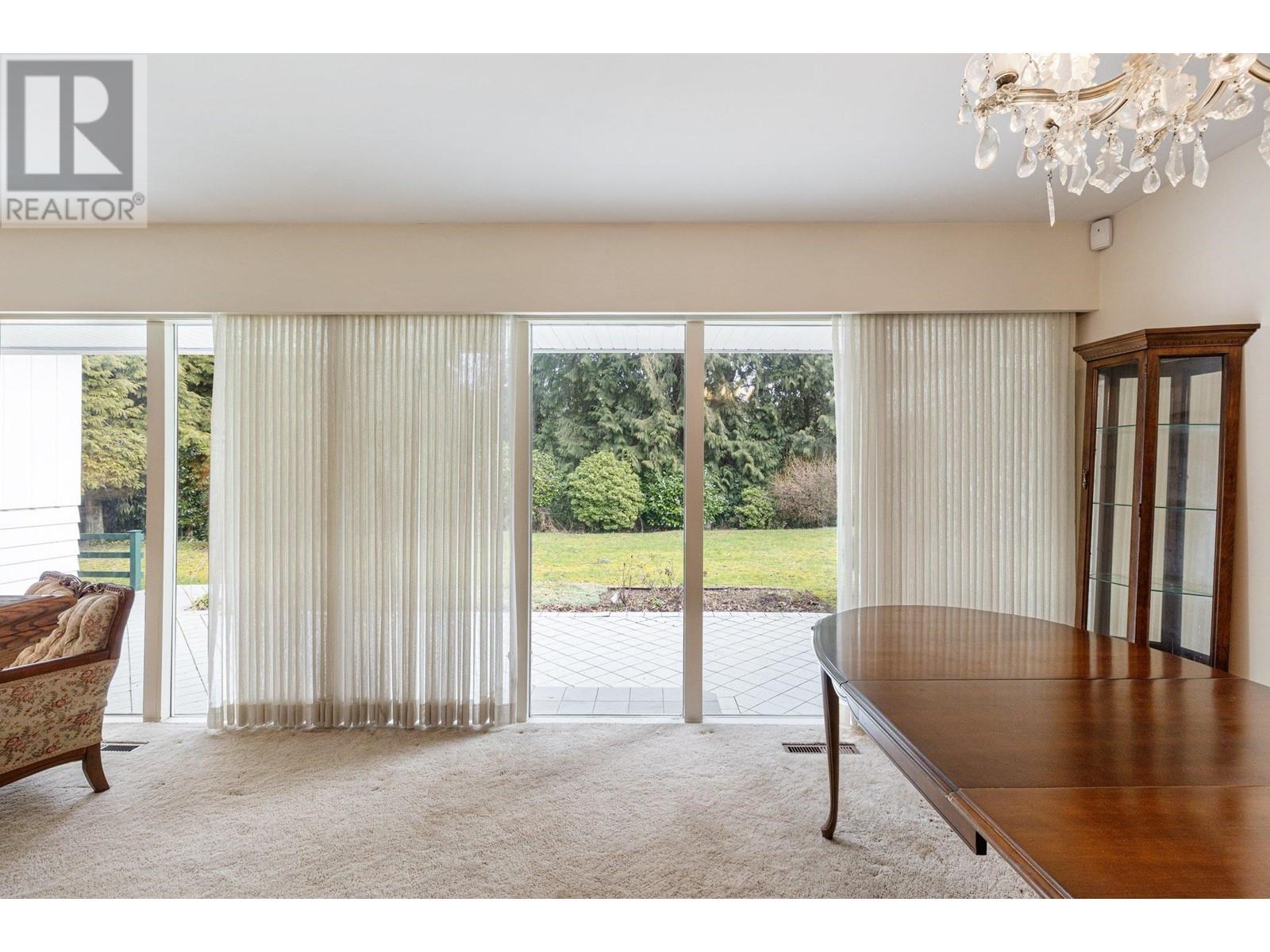 350 St James Crescent, West Vancouver, British Columbia  V7S 1J8 - Photo 13 - R3007400