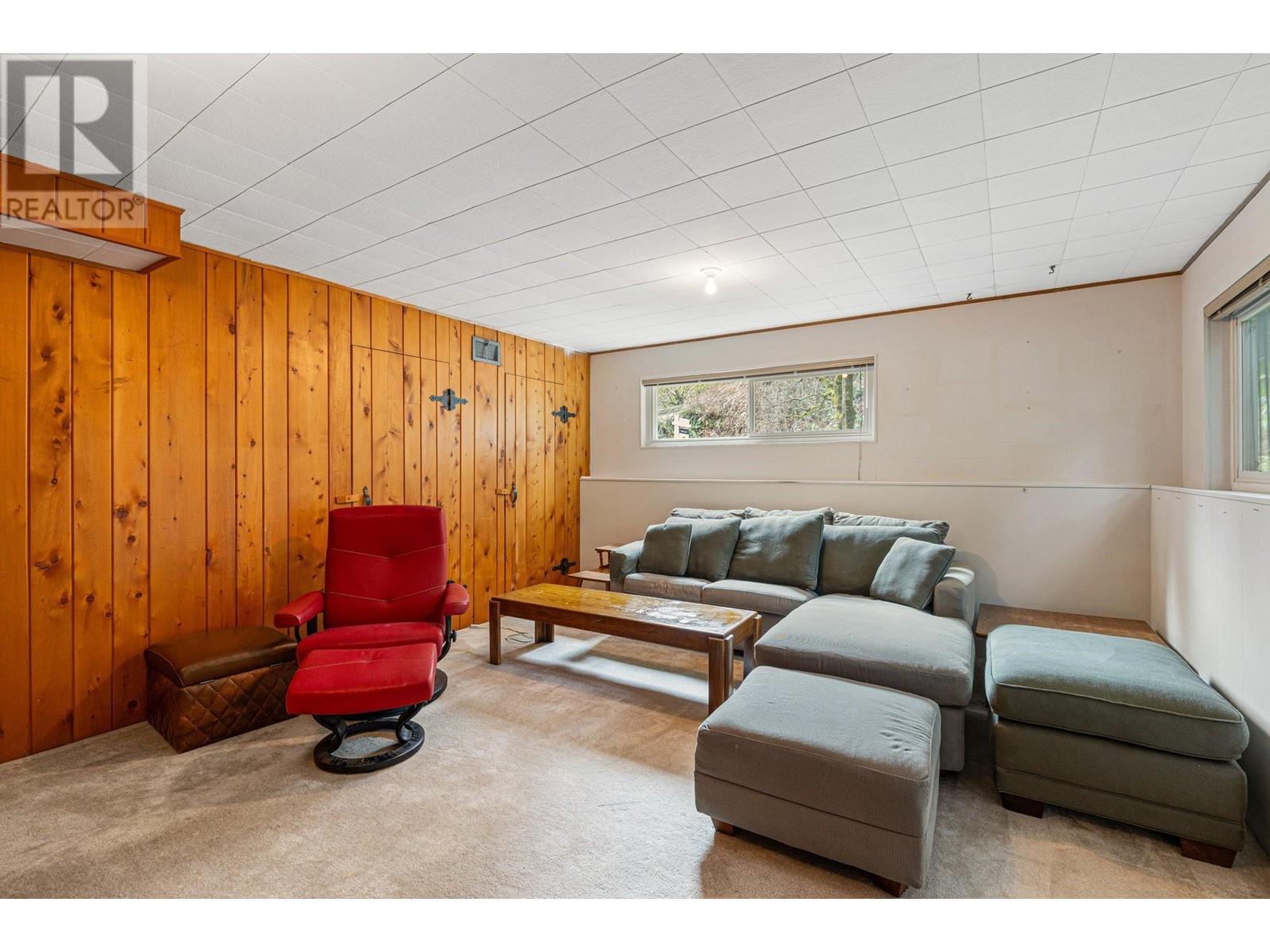 350 St James Crescent, West Vancouver, British Columbia  V7S 1J8 - Photo 19 - R3007400