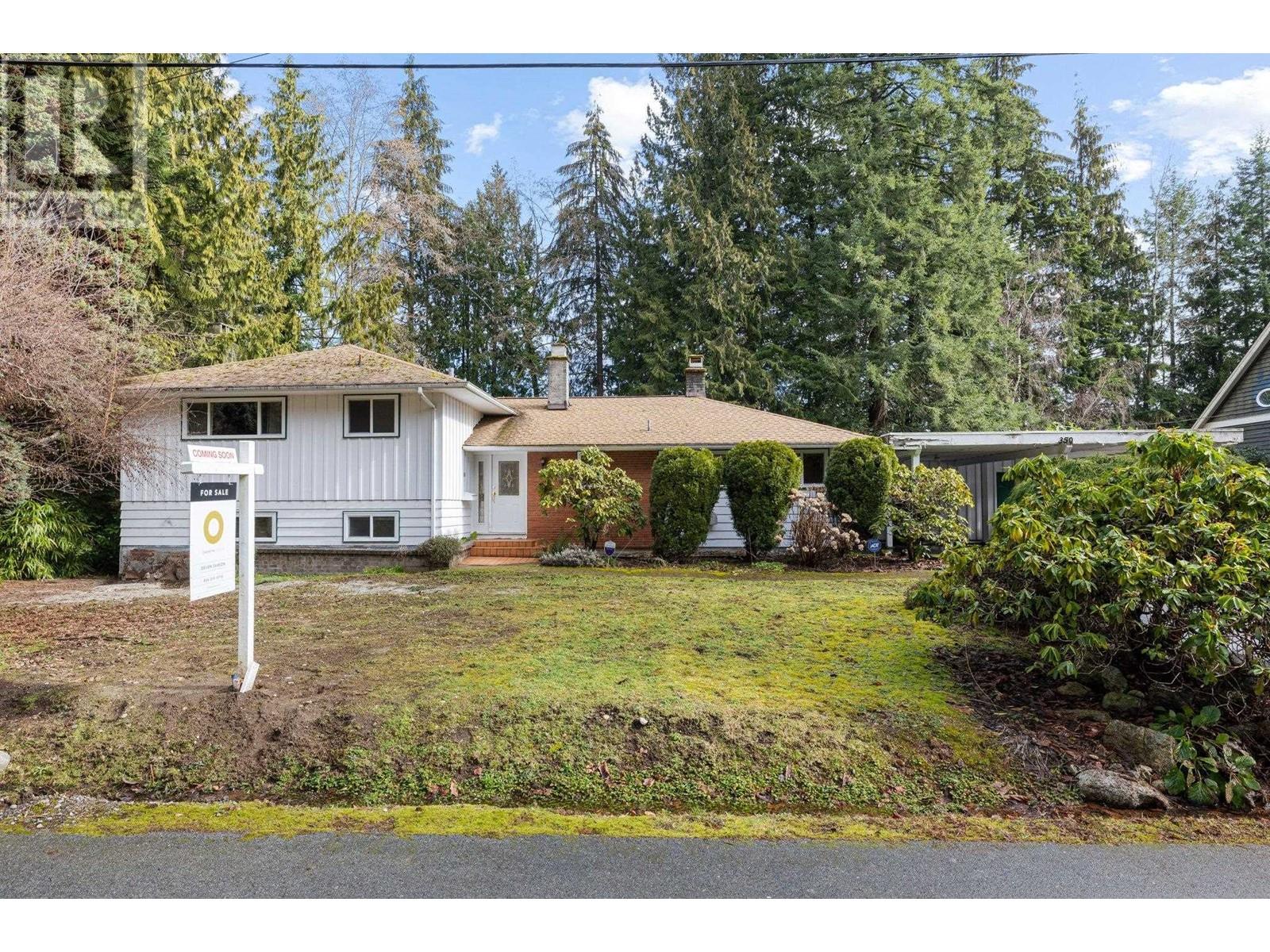 350 St James Crescent, West Vancouver, British Columbia  V7S 1J8 - Photo 3 - R3007400