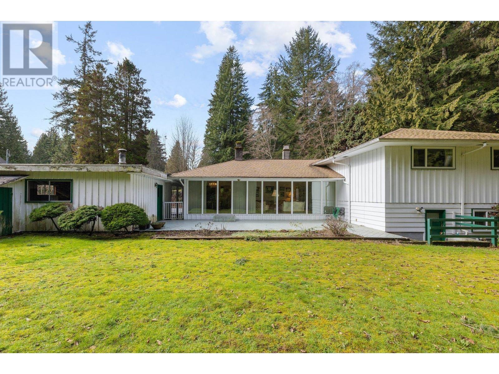 350 St James Crescent, West Vancouver, British Columbia  V7S 1J8 - Photo 4 - R3007400