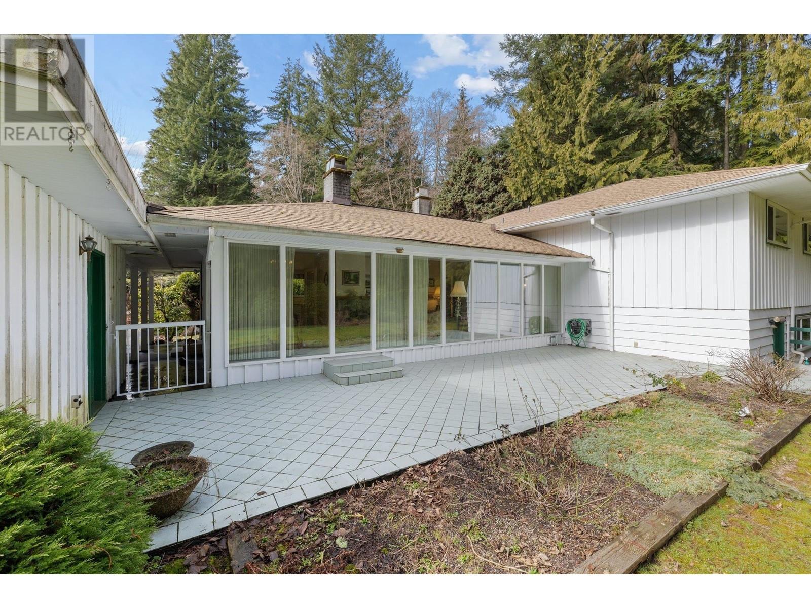 350 St James Crescent, West Vancouver, British Columbia  V7S 1J8 - Photo 6 - R3007400