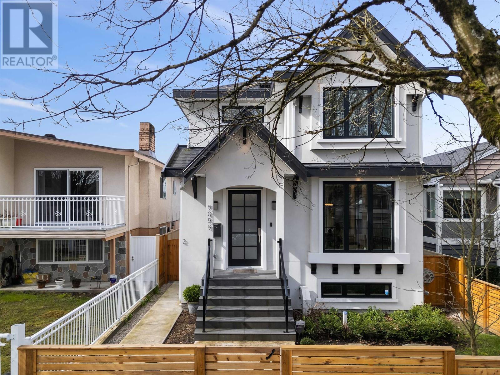5059 SHERBROOKE STREET, Vancouver, British Columbia