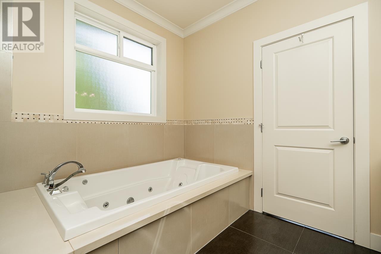 8358 Nelson Avenue, Burnaby, British Columbia  V5J 4E5 - Photo 19 - R3007469