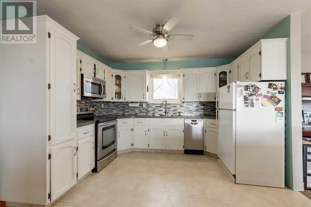 490 Homeseekers Avenue, Cardston, Alberta  T0K 0K0 - Photo 3 - A2203649