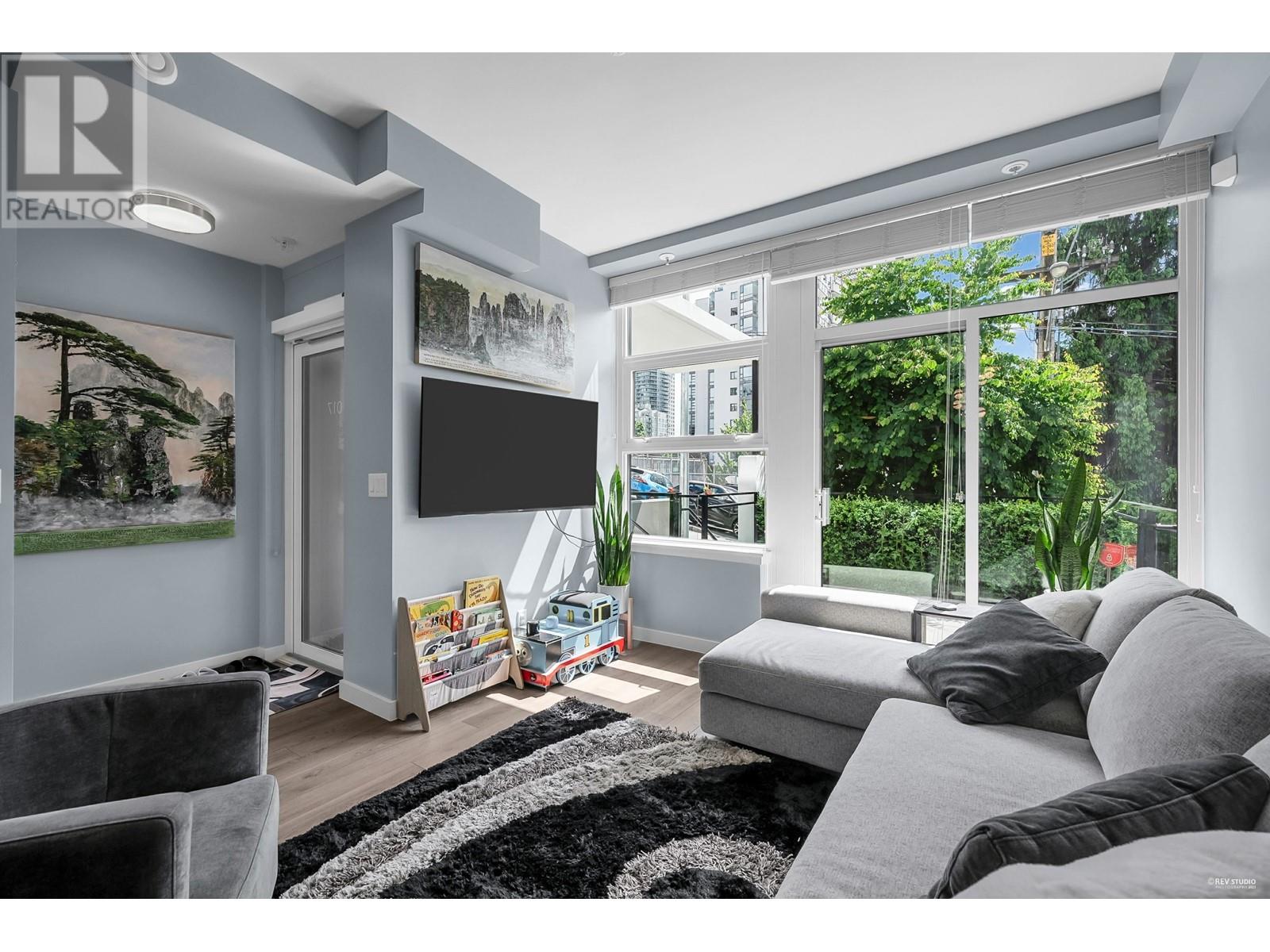 1017 Quebec Street, New Westminster, British Columbia  V3M 0M3 - Photo 15 - R3007410
