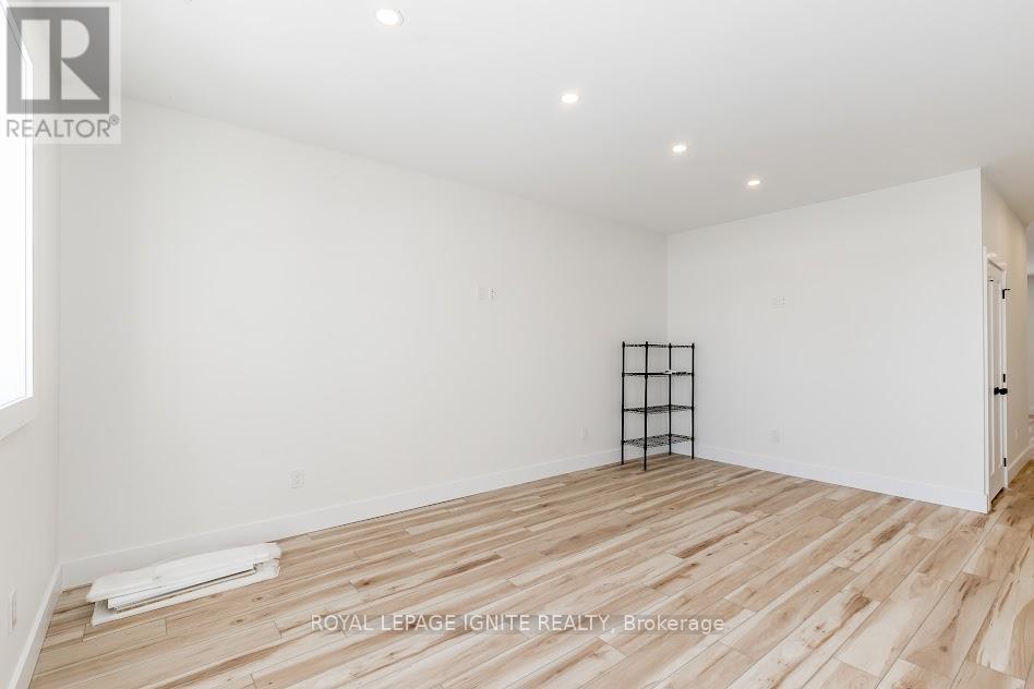 781 Oliva Street, Pickering, Ontario  L1W 2V9 - Photo 14 - E12174692