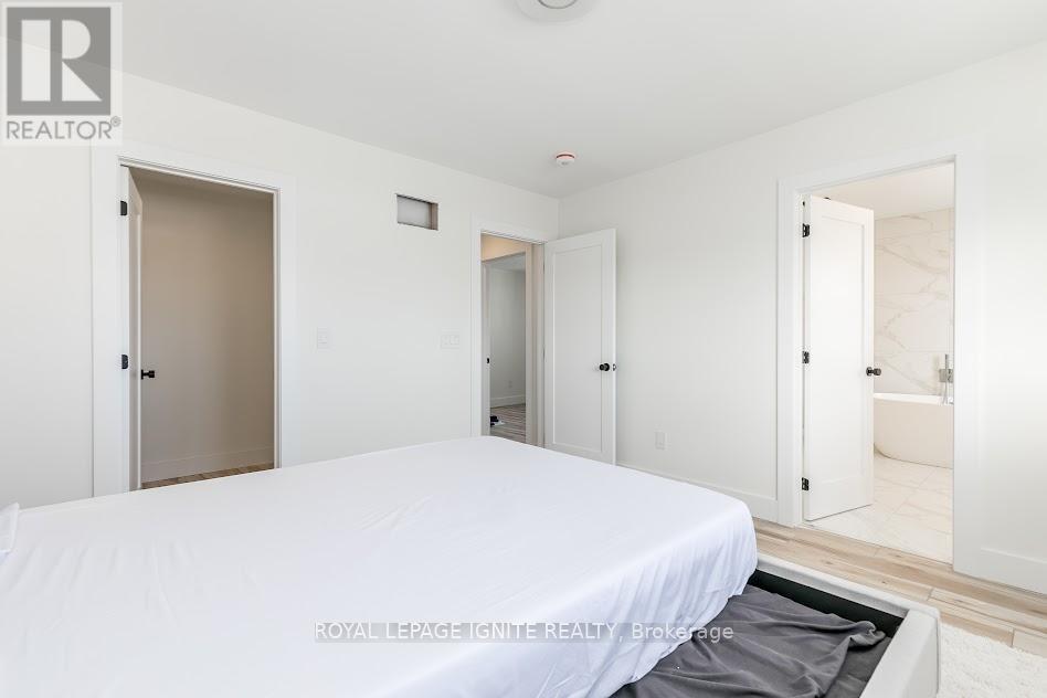781 Oliva Street, Pickering, Ontario  L1W 2V9 - Photo 17 - E12174692