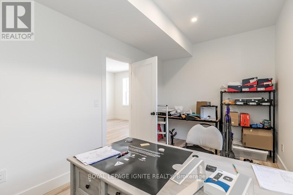 781 Oliva Street, Pickering, Ontario  L1W 2V9 - Photo 7 - E12174692