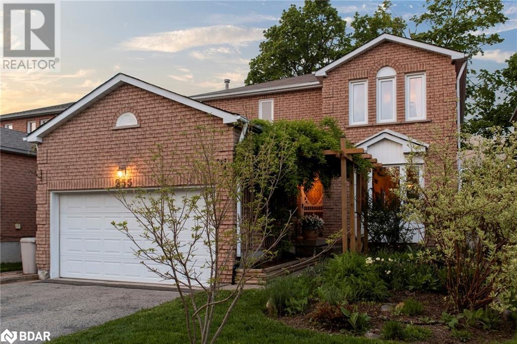 255 HICKLING Trail, Barrie, Ontario
