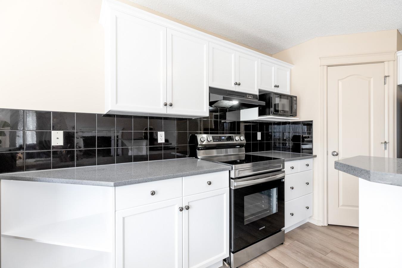 1116 84 St Sw, Edmonton, Alberta  T6X 1E3 - Photo 4 - E4433274