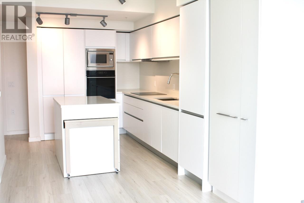 Listing Picture 2 of 24 : 1014 180 E 2ND AVENUE, Vancouver / 溫哥華 - 魯藝地產 Yvonne Lu Group - MLS Medallion Club Member