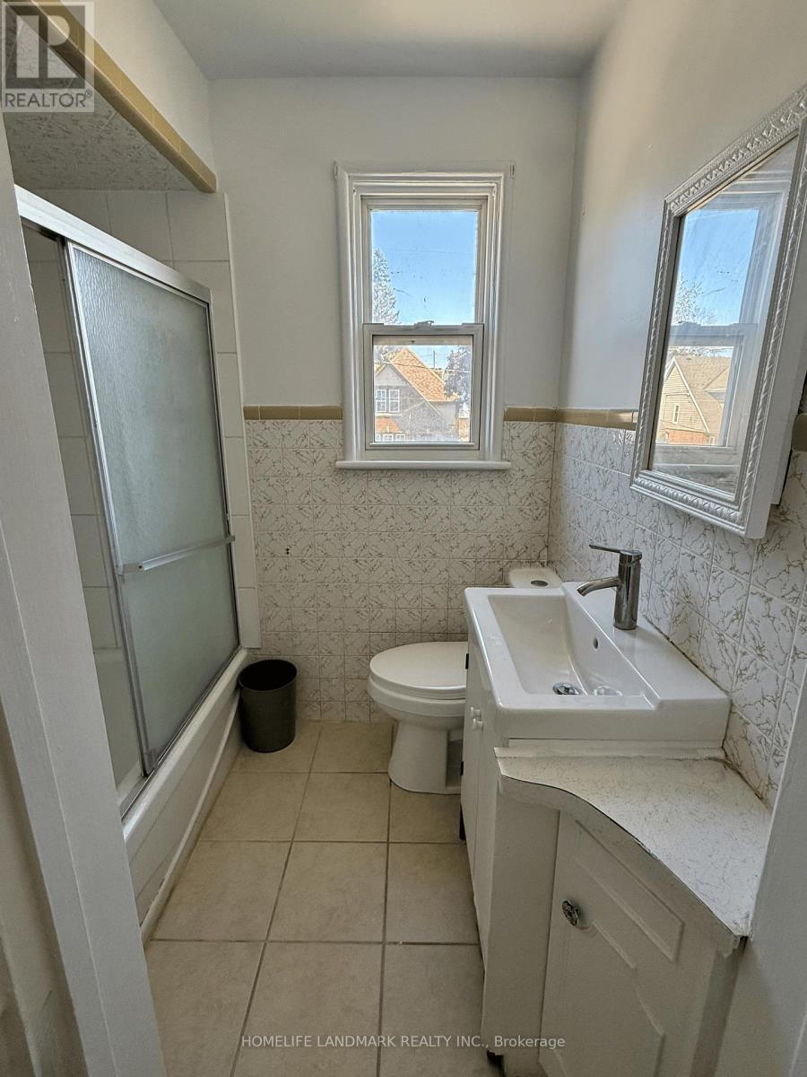 17 Arkell Street, Hamilton, Ontario  L8S 1N5 - Photo 9 - X12174681