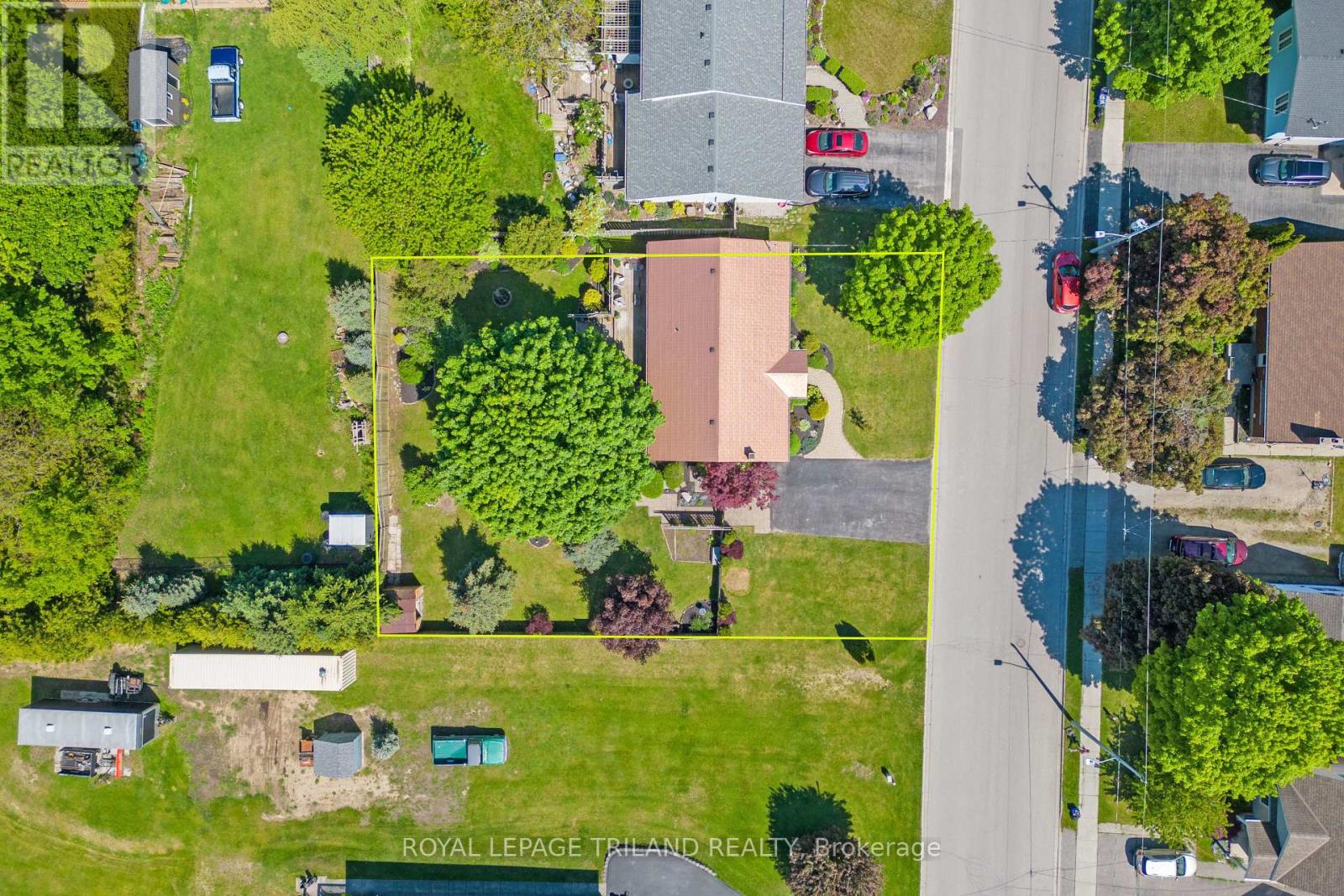 277 Mutual Street N, Ingersoll, Ontario  N5C 2A9 - Photo 7 - X12168179