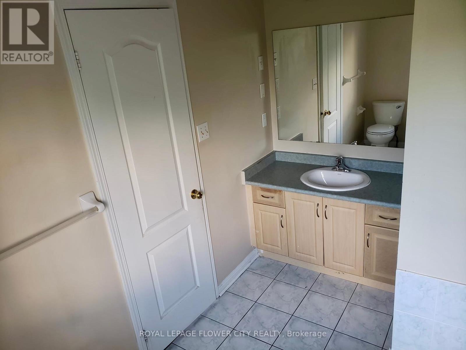 74 Tianalee Crescent, Brampton, Ontario  L7A 2X4 - Photo 24 - W12174710