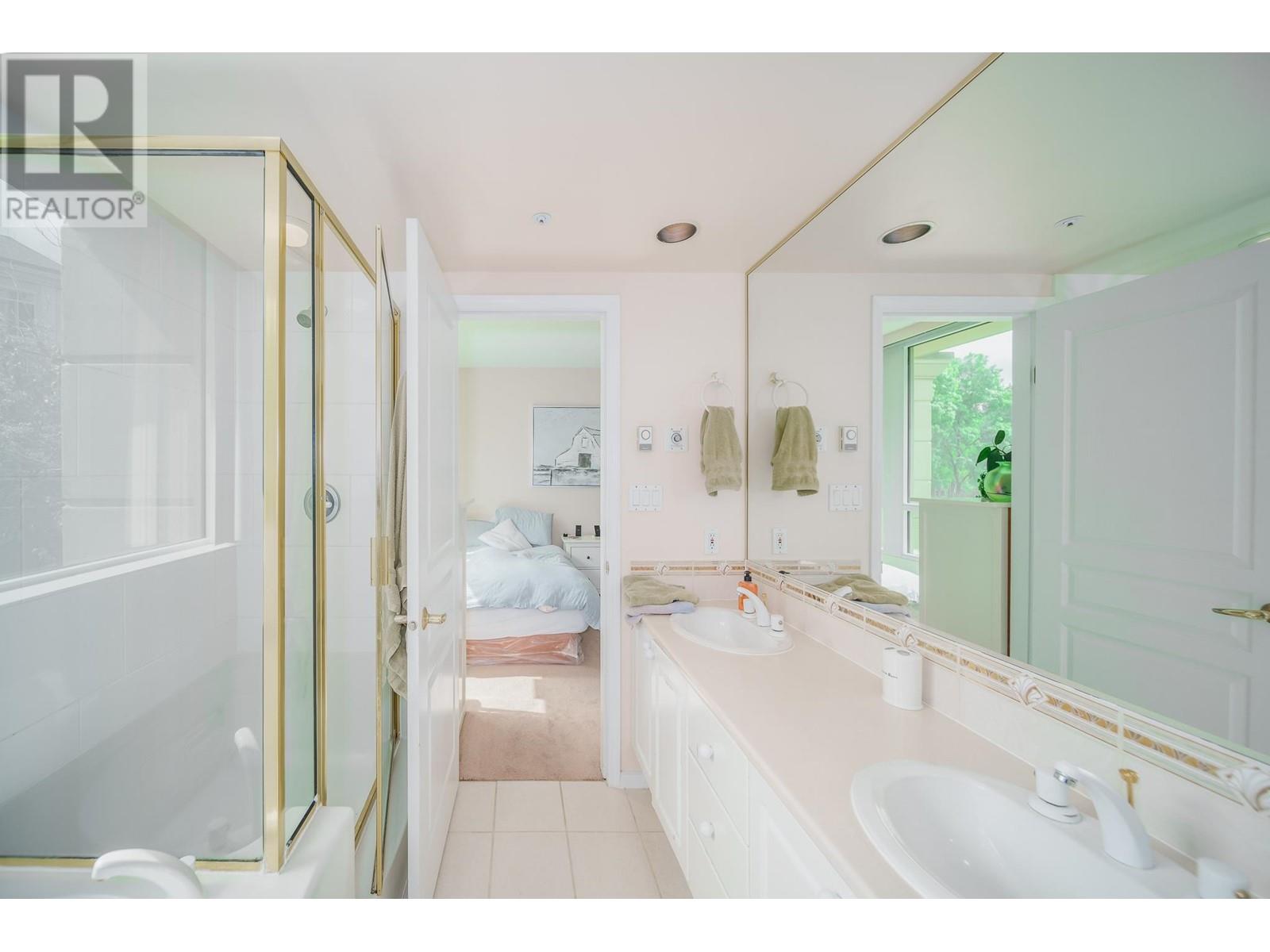 307 5775 Hampton Place, Vancouver, British Columbia  V6T 2G6 - Photo 12 - R3007475