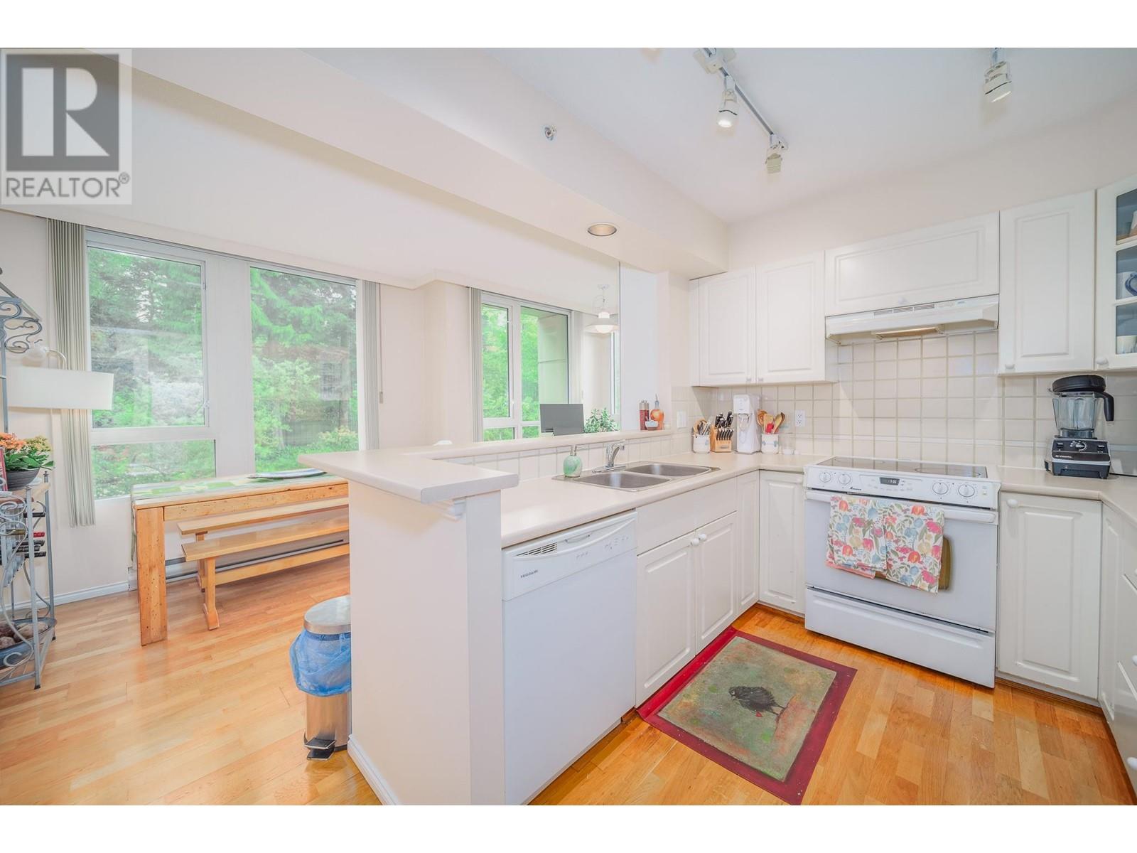 307 5775 Hampton Place, Vancouver, British Columbia  V6T 2G6 - Photo 6 - R3007475