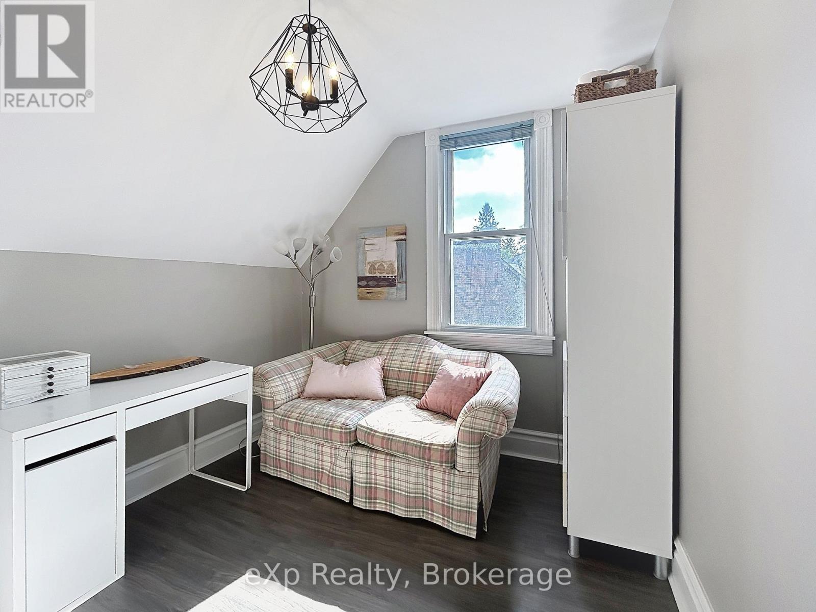 612 Yonge Street South Street, Brockton, Ontario  N0G 2V0 - Photo 21 - X12174743