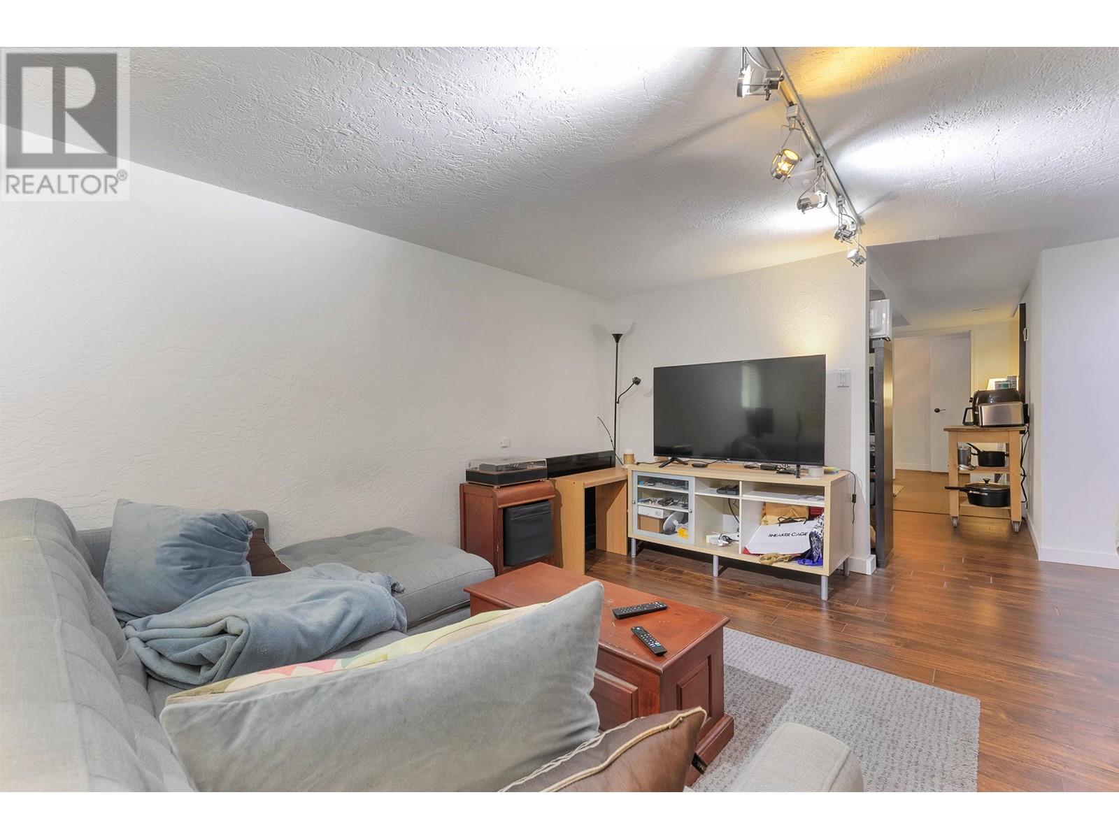 2903 W 42nd Avenue, Vancouver, British Columbia  V6N 3G8 - Photo 4 - R3007306