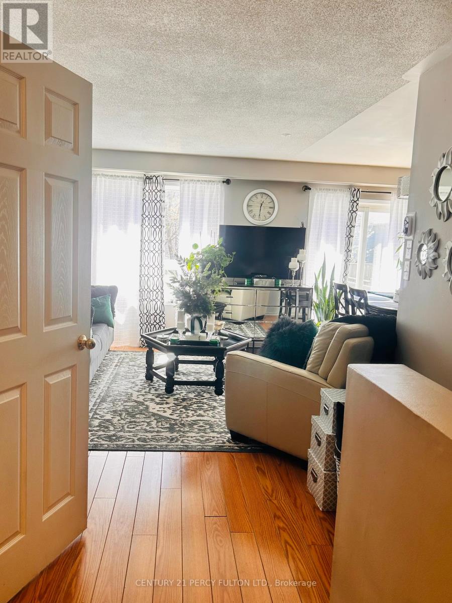 123 Cottingham Crescent, Oshawa (Farewell), Ontario  L1H 8V5 - Photo 8 - E12174744