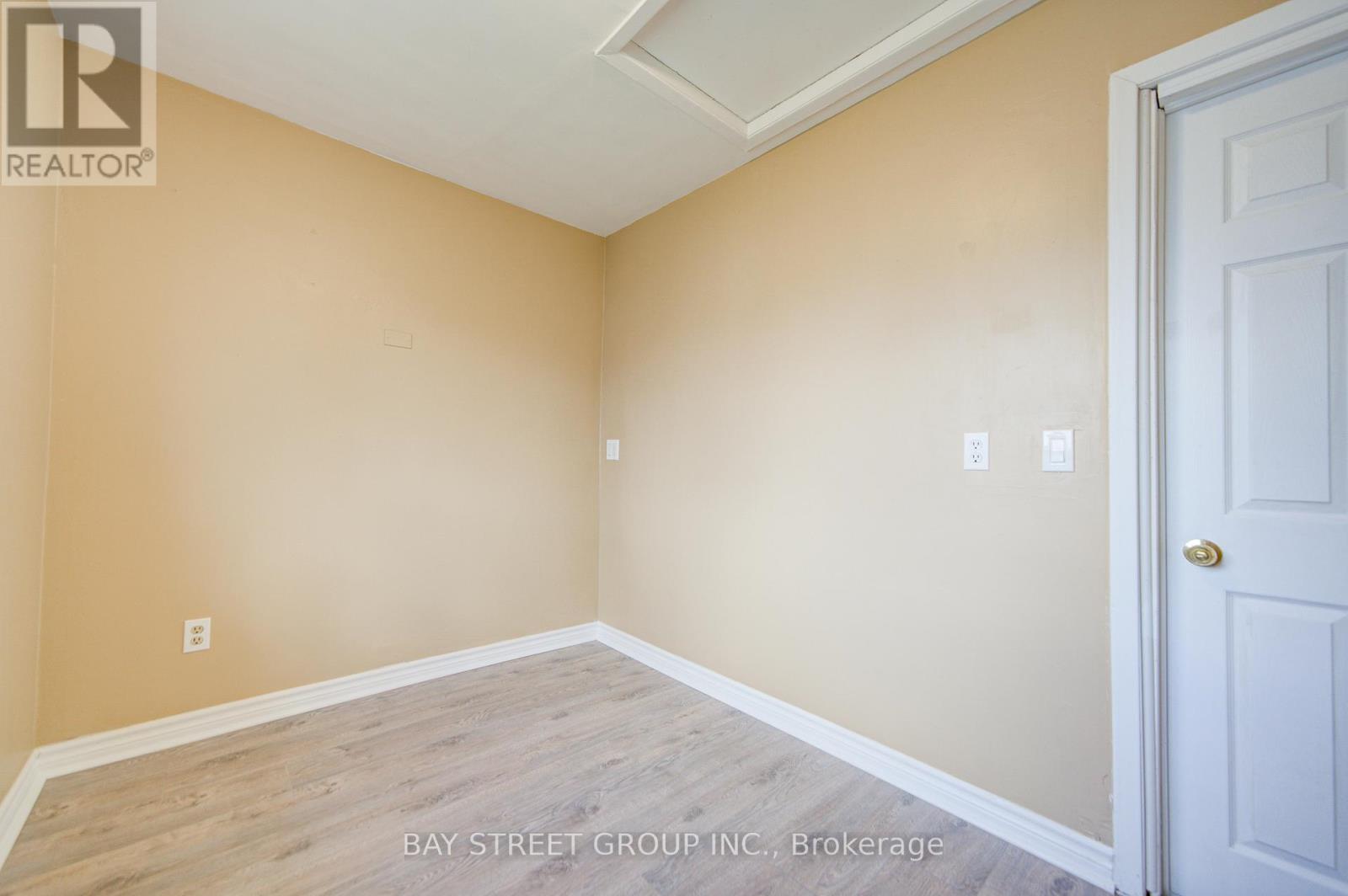 4554 Ryerson Crescent, Niagara Falls, Ontario  L2E 1E2 - Photo 35 - X12074837