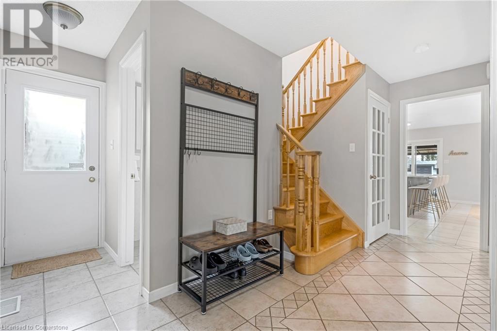 158 Duncairn Crescent, Hamilton, Ontario  L9C 6J8 - Photo 8 - 40708087