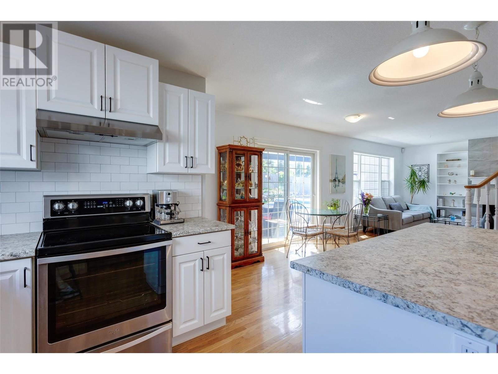 2205 Canary Place, Vernon, BC V1H1R3