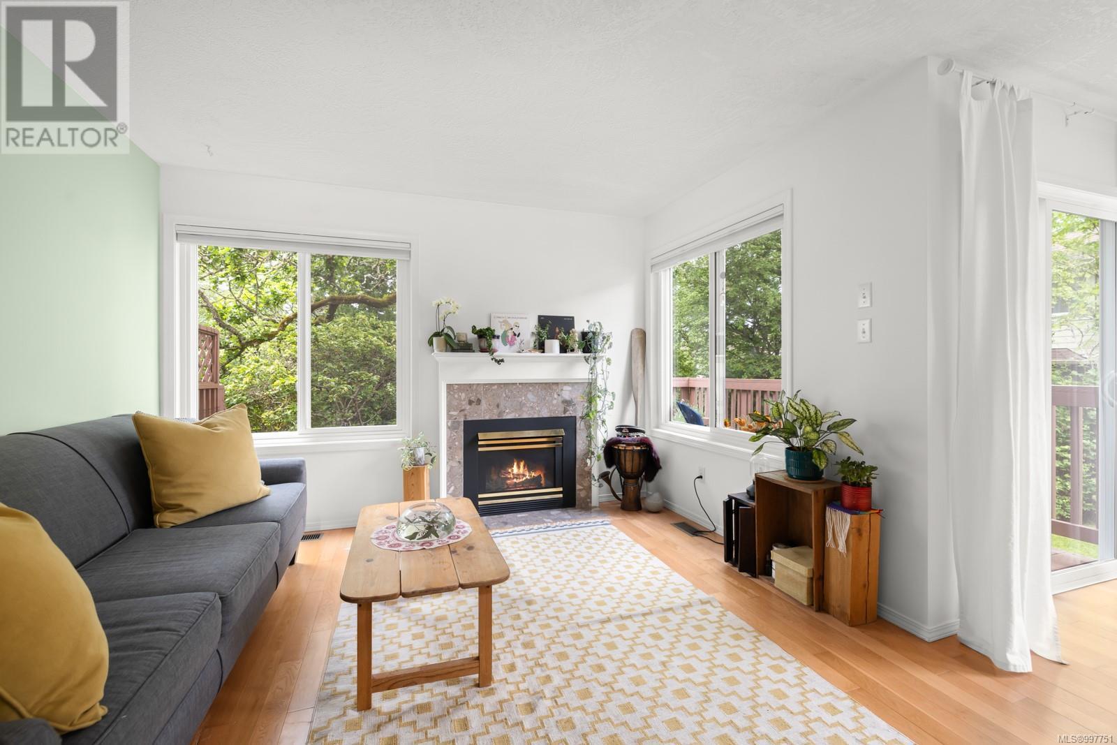 Property at 10 4580 West Saanich Rd image 1