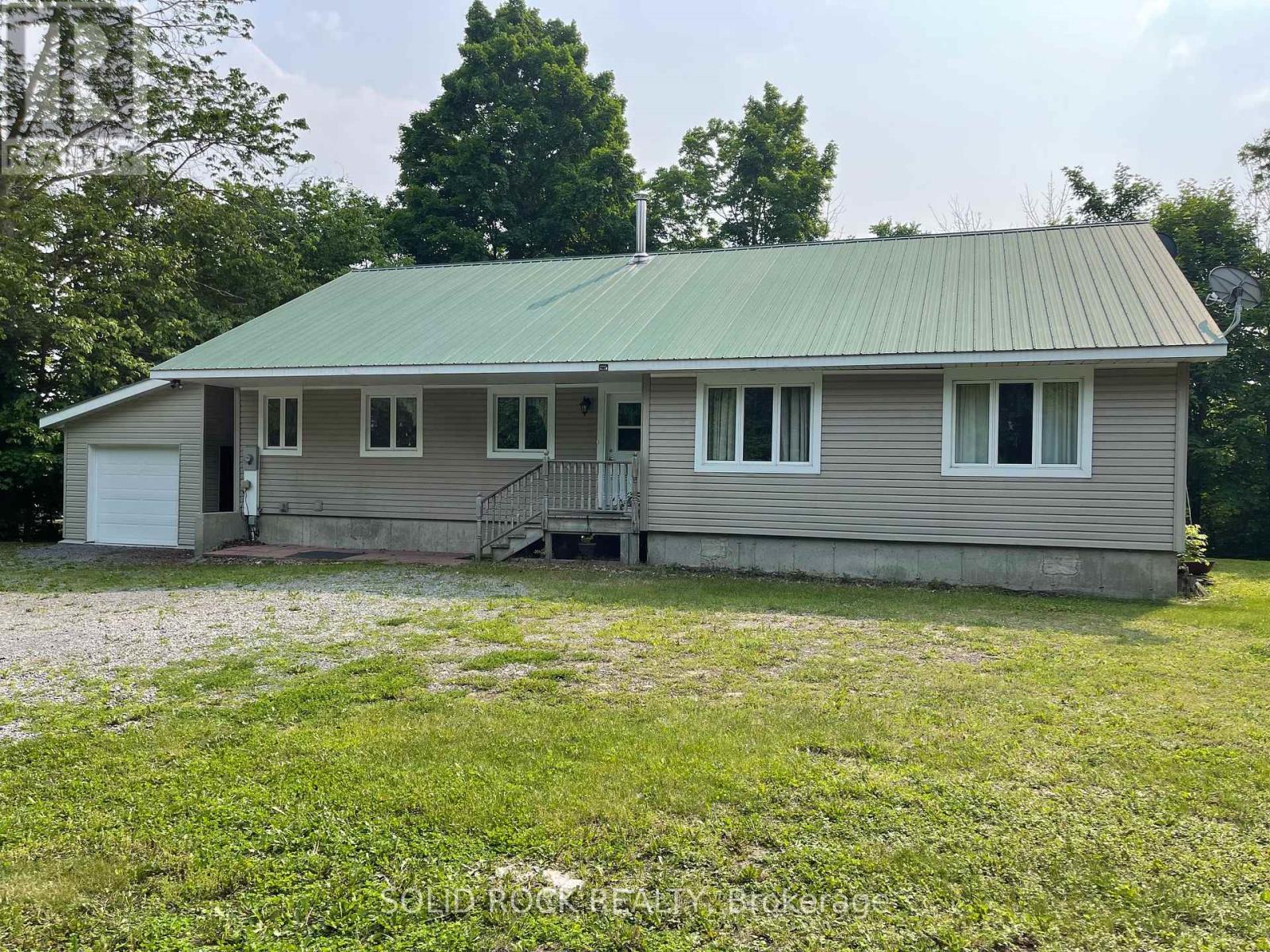 7725 Lawrence Street, Ottawa, Ontario  K0A 3J0 - Photo 1 - X12174753
