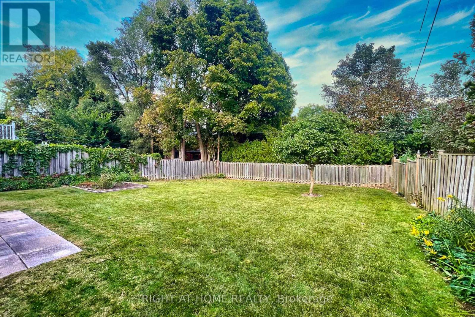 79 Heathview Avenue, Toronto, Ontario  M2K 2C3 - Photo 4 - C12100273