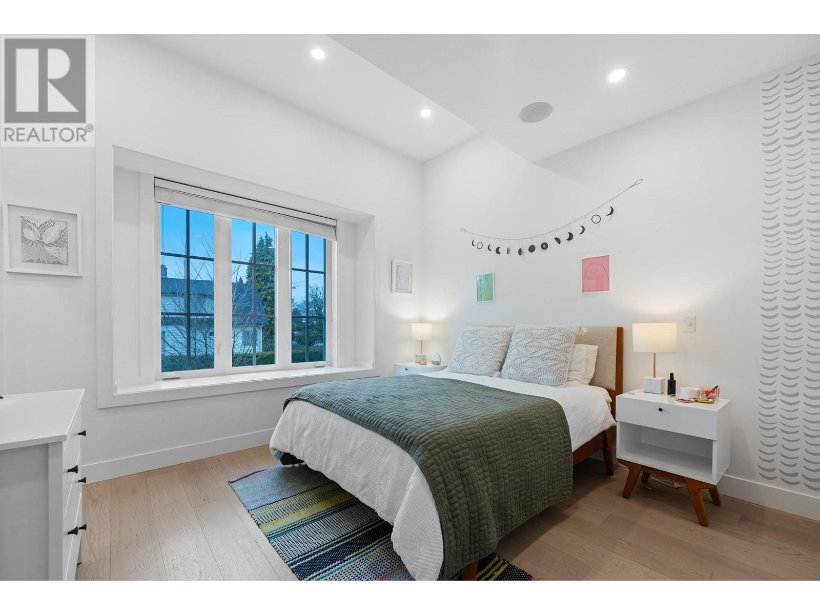 978 E 13th Avenue, Vancouver, British Columbia  V5T 2L6 - Photo 19 - R2990283