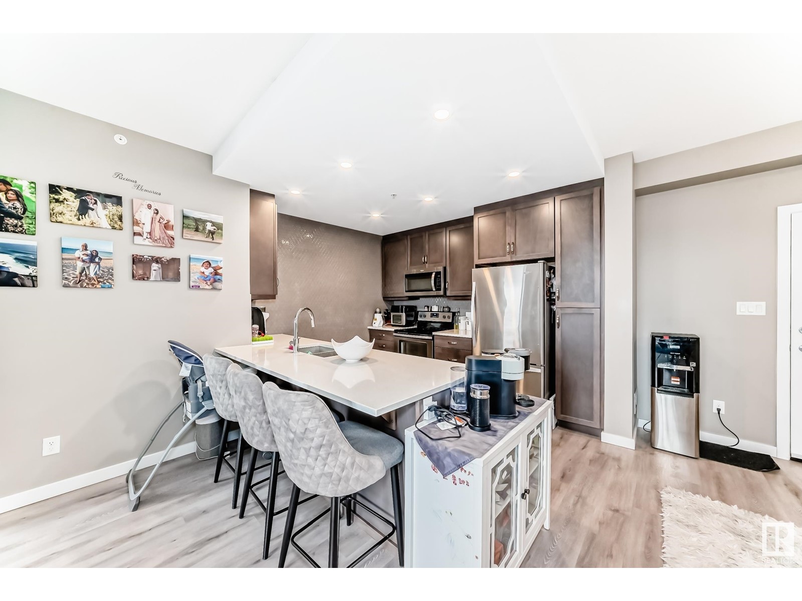 Property at #433 5504 SCHONSEE DR NW image 5