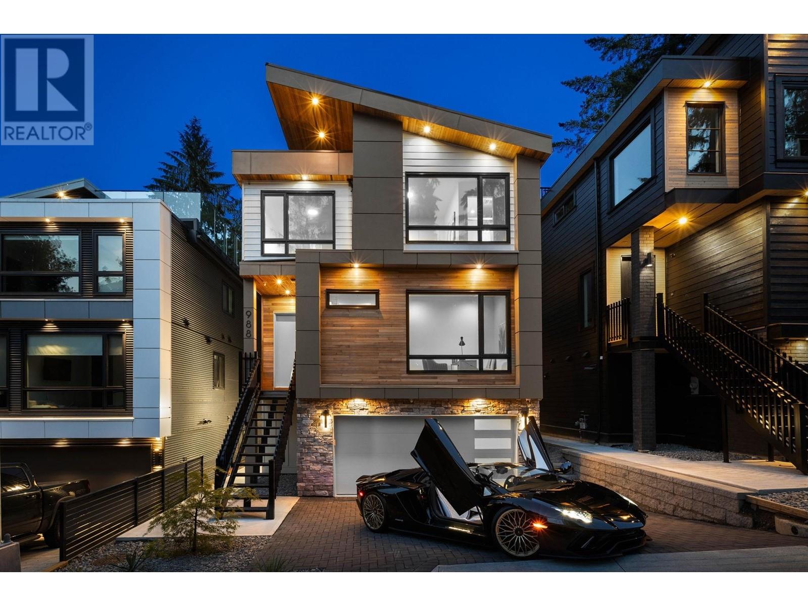 Property at 988 SEAFORTH WAY image 2