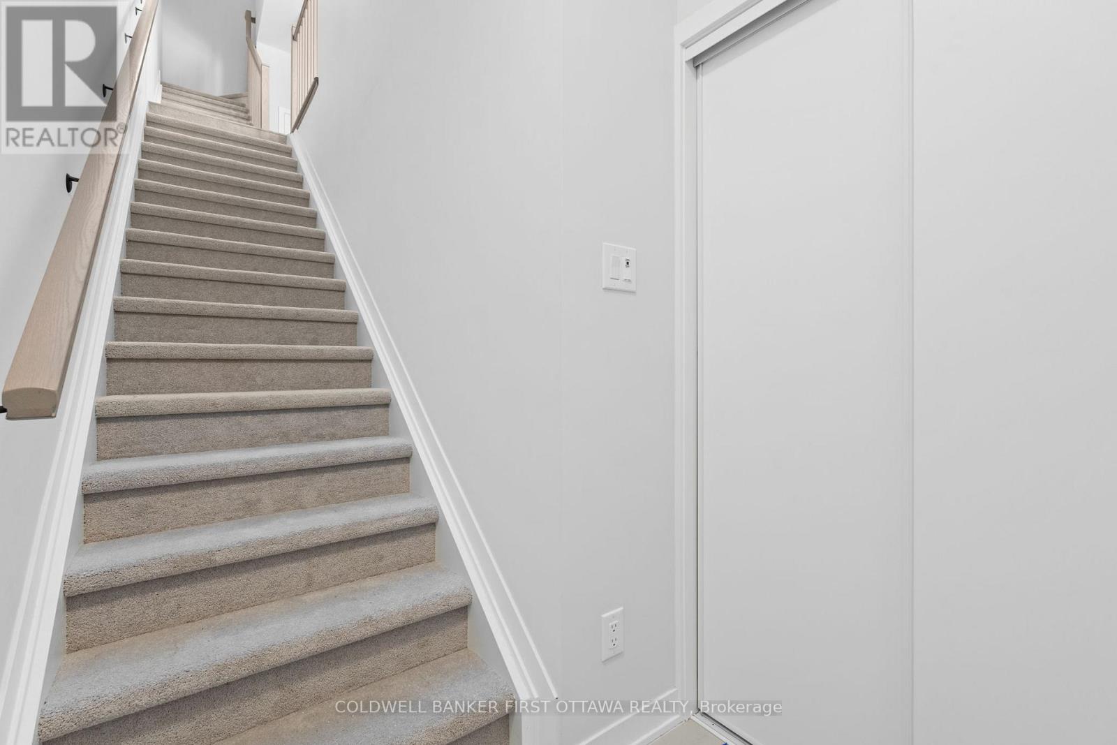 320 Lillian Freiman Private, Ottawa, Ontario  K2J 6Z8 - Photo 5 - X12174773