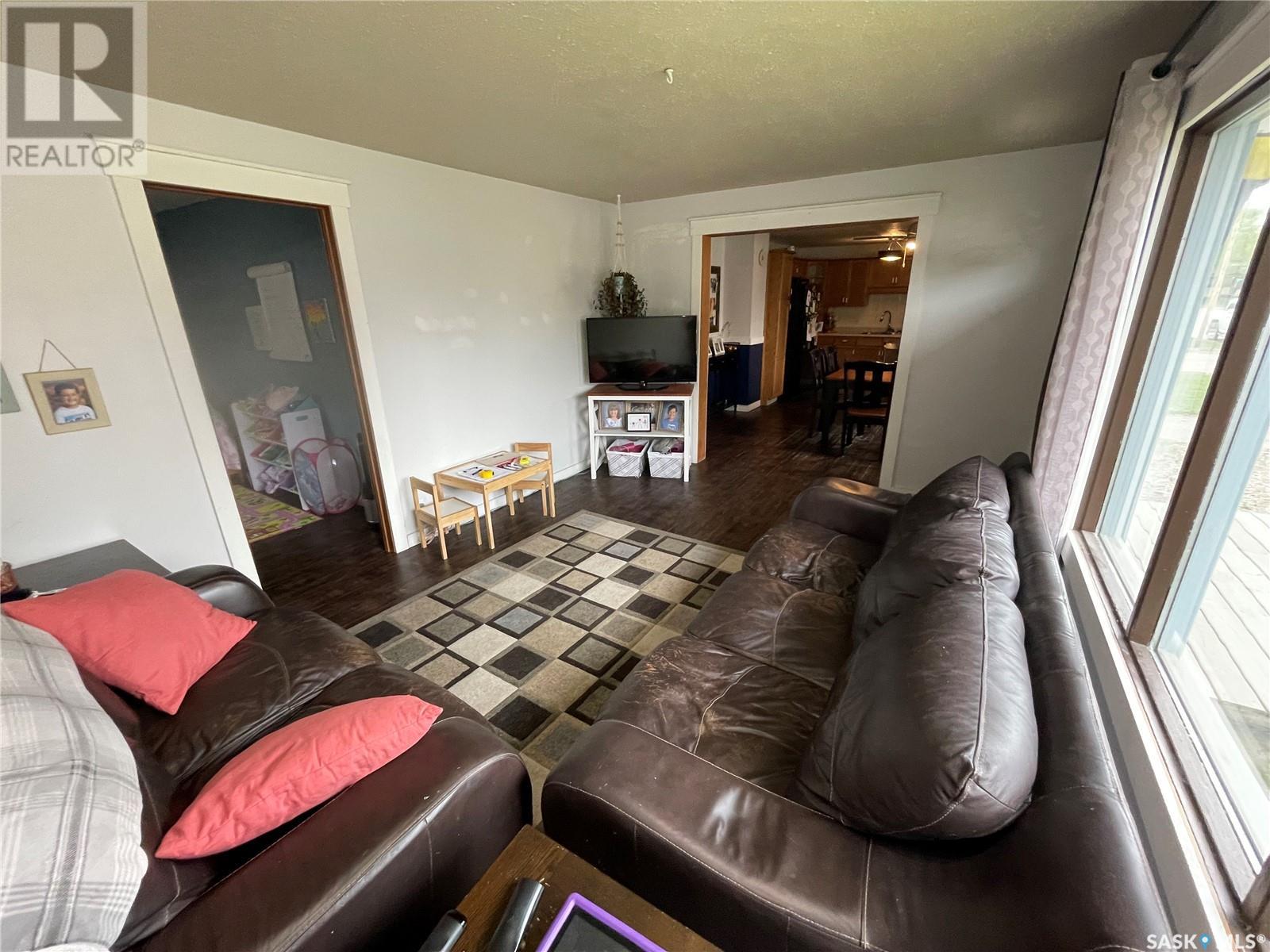 409 4th Street W, Meadow Lake, Saskatchewan  S9X 1Y4 - Photo 7 - SK005561