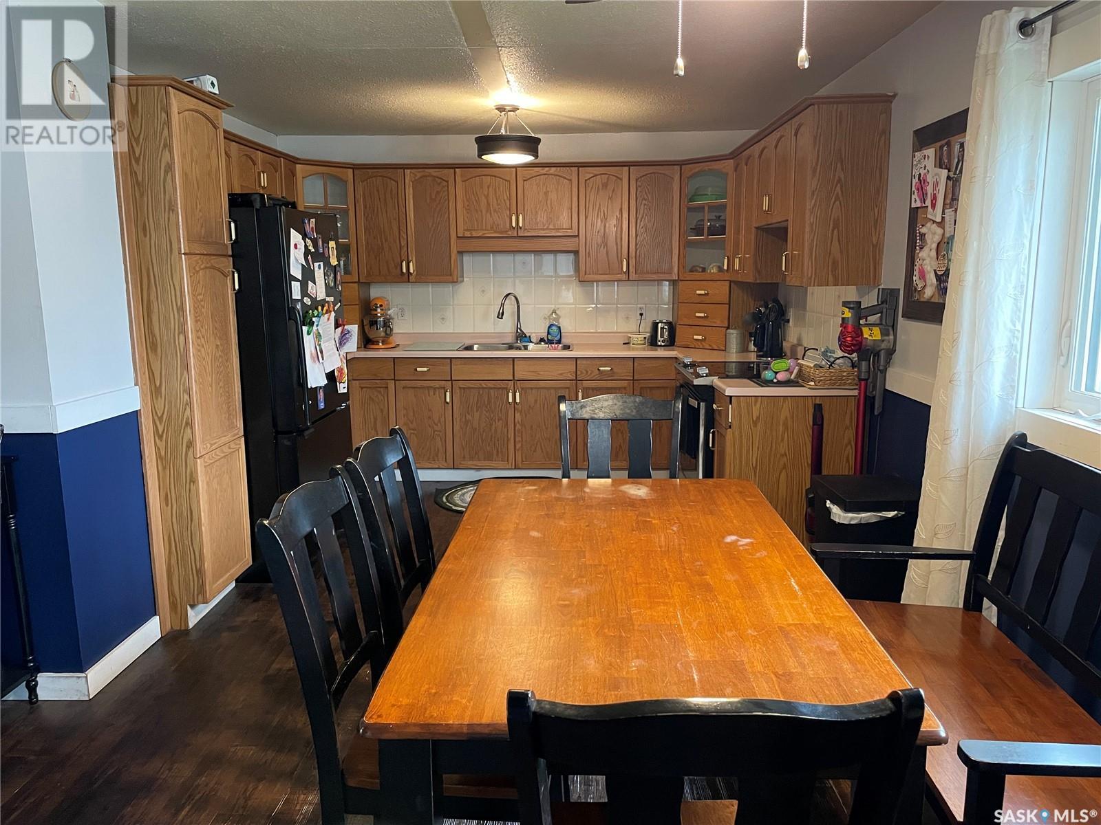 409 4th Street W, Meadow Lake, Saskatchewan  S9X 1Y4 - Photo 3 - SK005561
