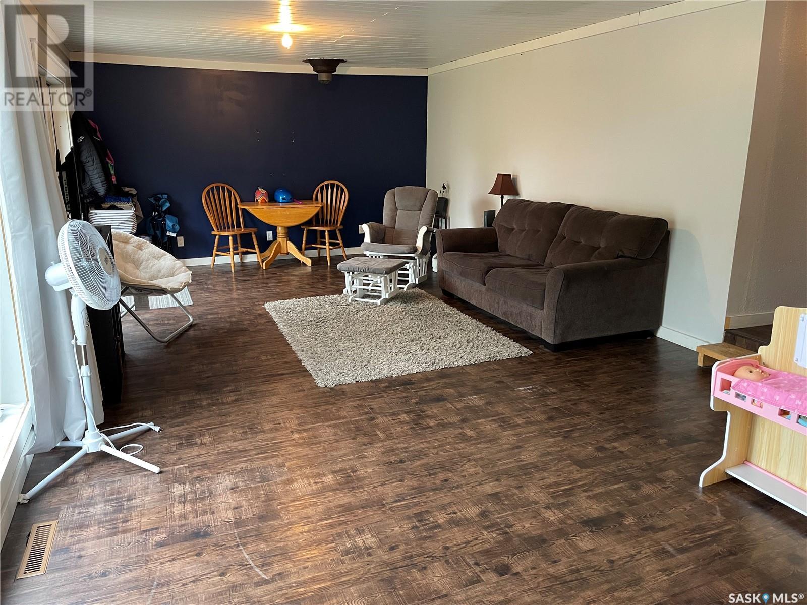 409 4th Street W, Meadow Lake, Saskatchewan  S9X 1Y4 - Photo 8 - SK005561